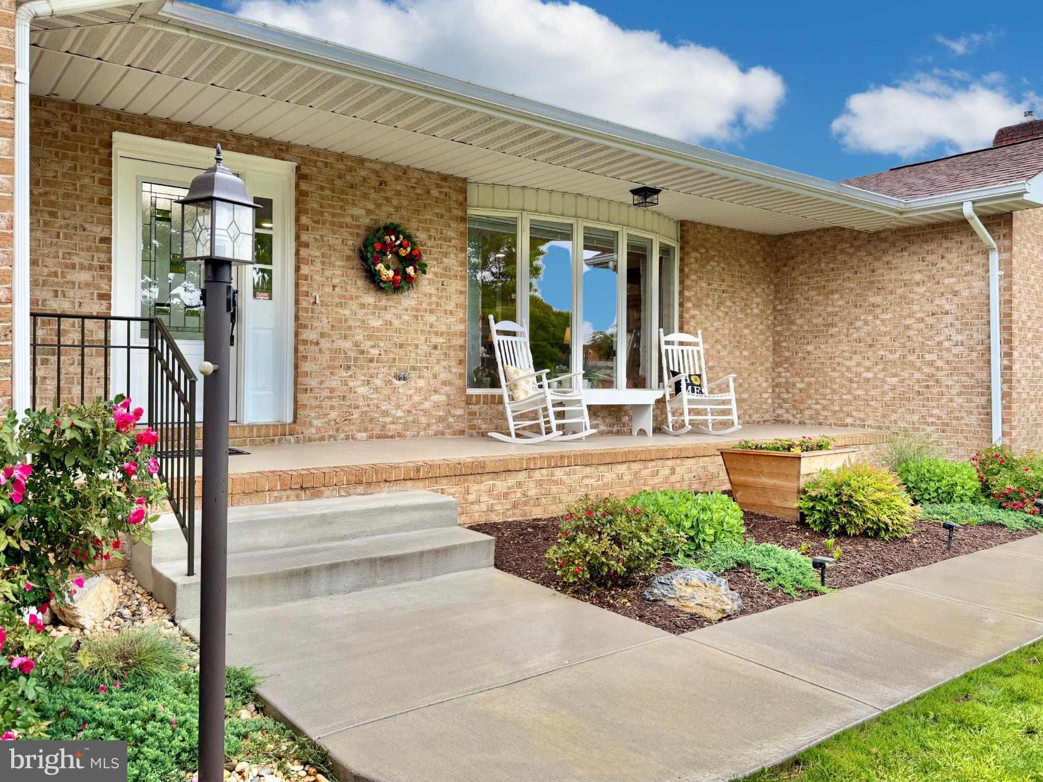 MEADOWBROOK - Residential