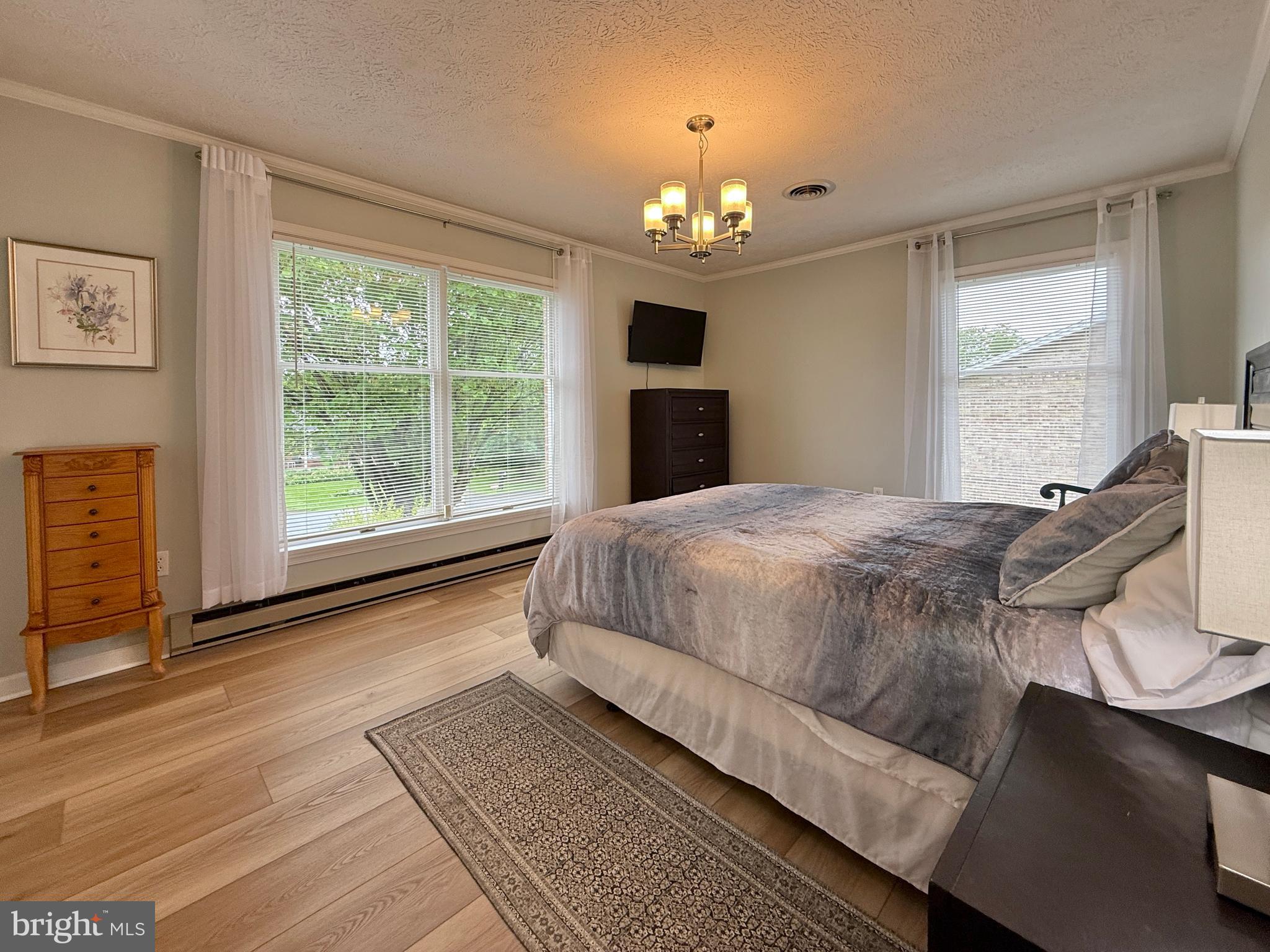 MEADOWBROOK - Residential