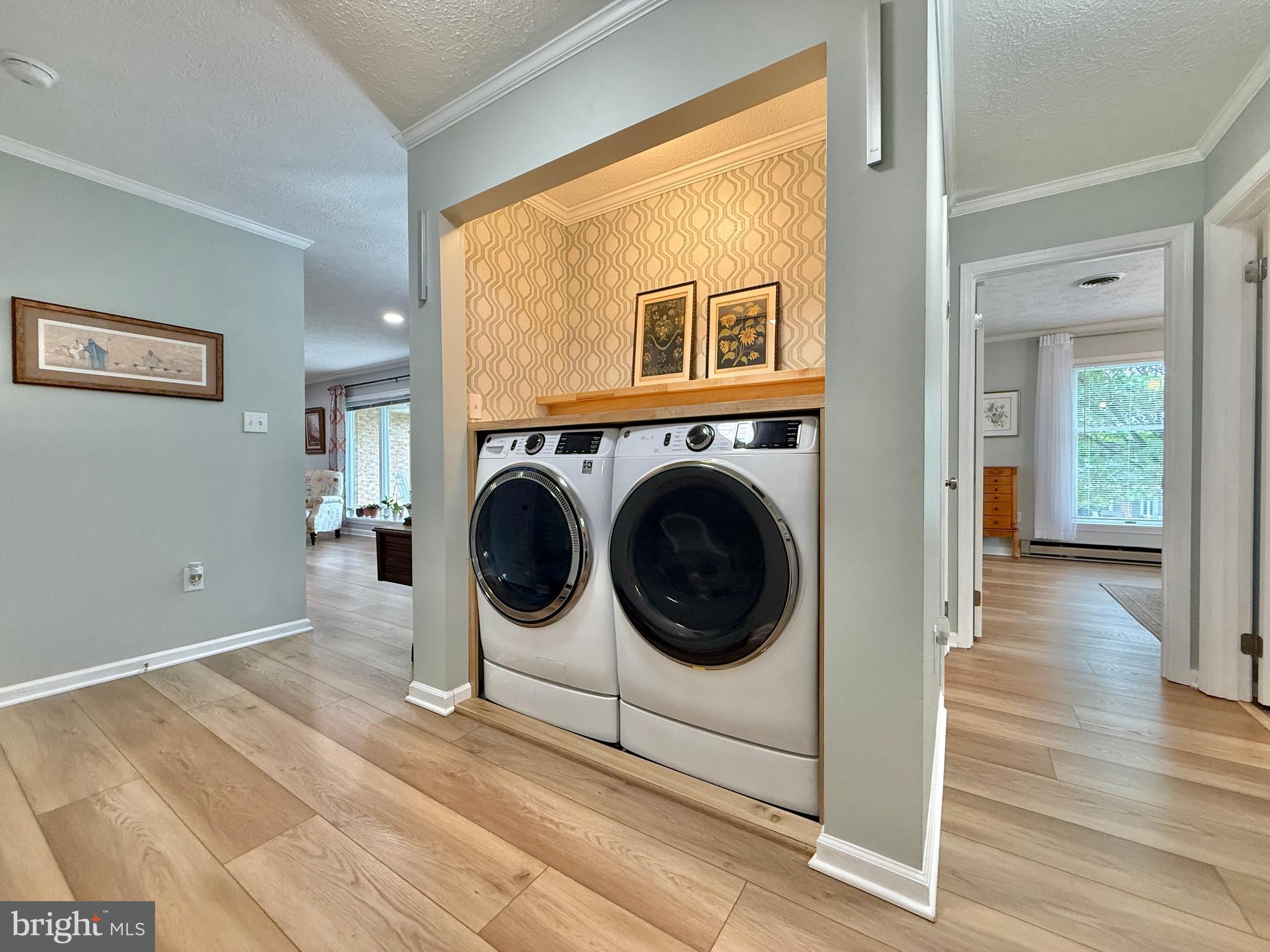 MEADOWBROOK - Residential