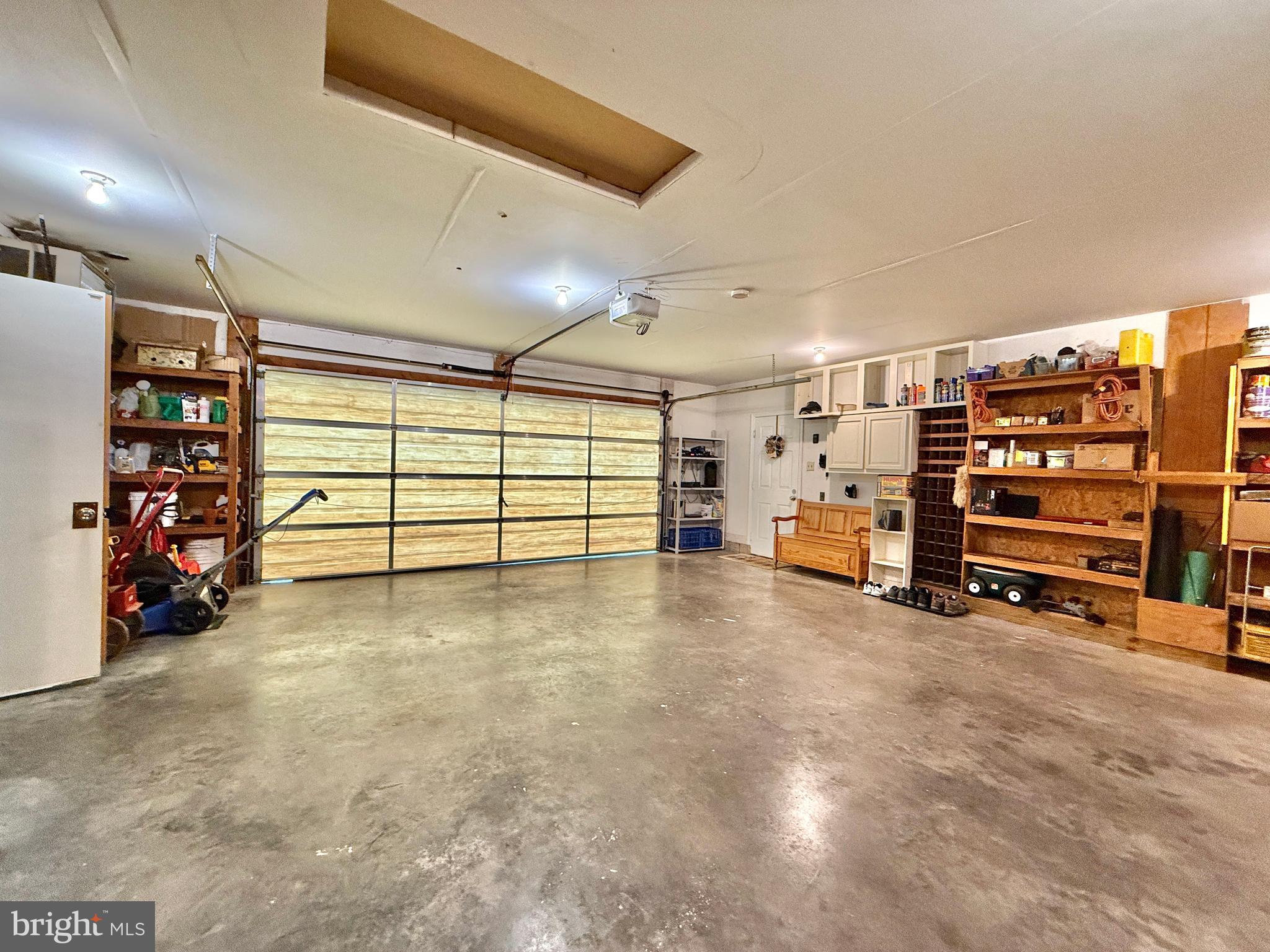 MEADOWBROOK - Residential