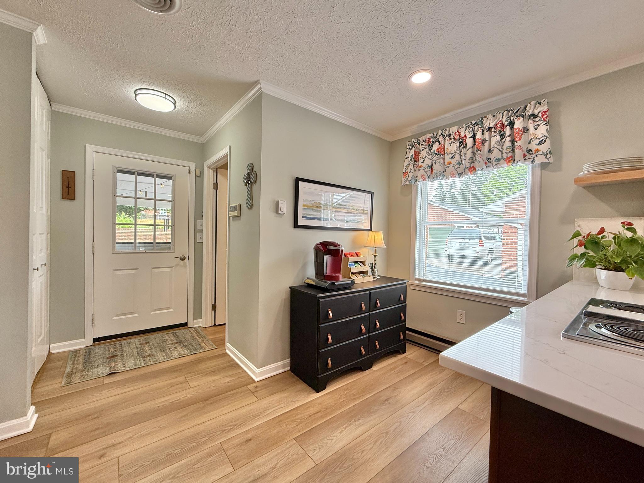 MEADOWBROOK - Residential