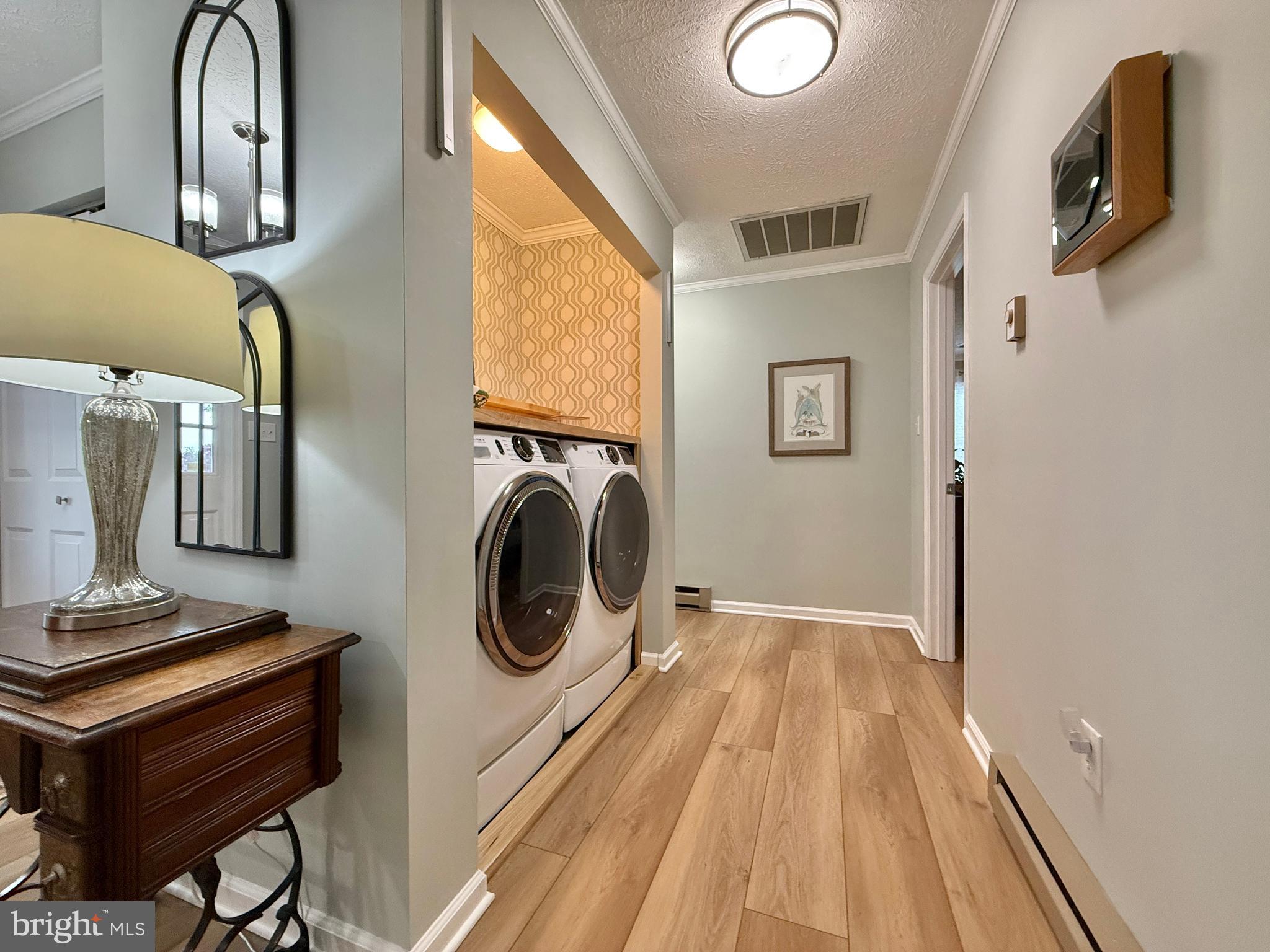 MEADOWBROOK - Residential