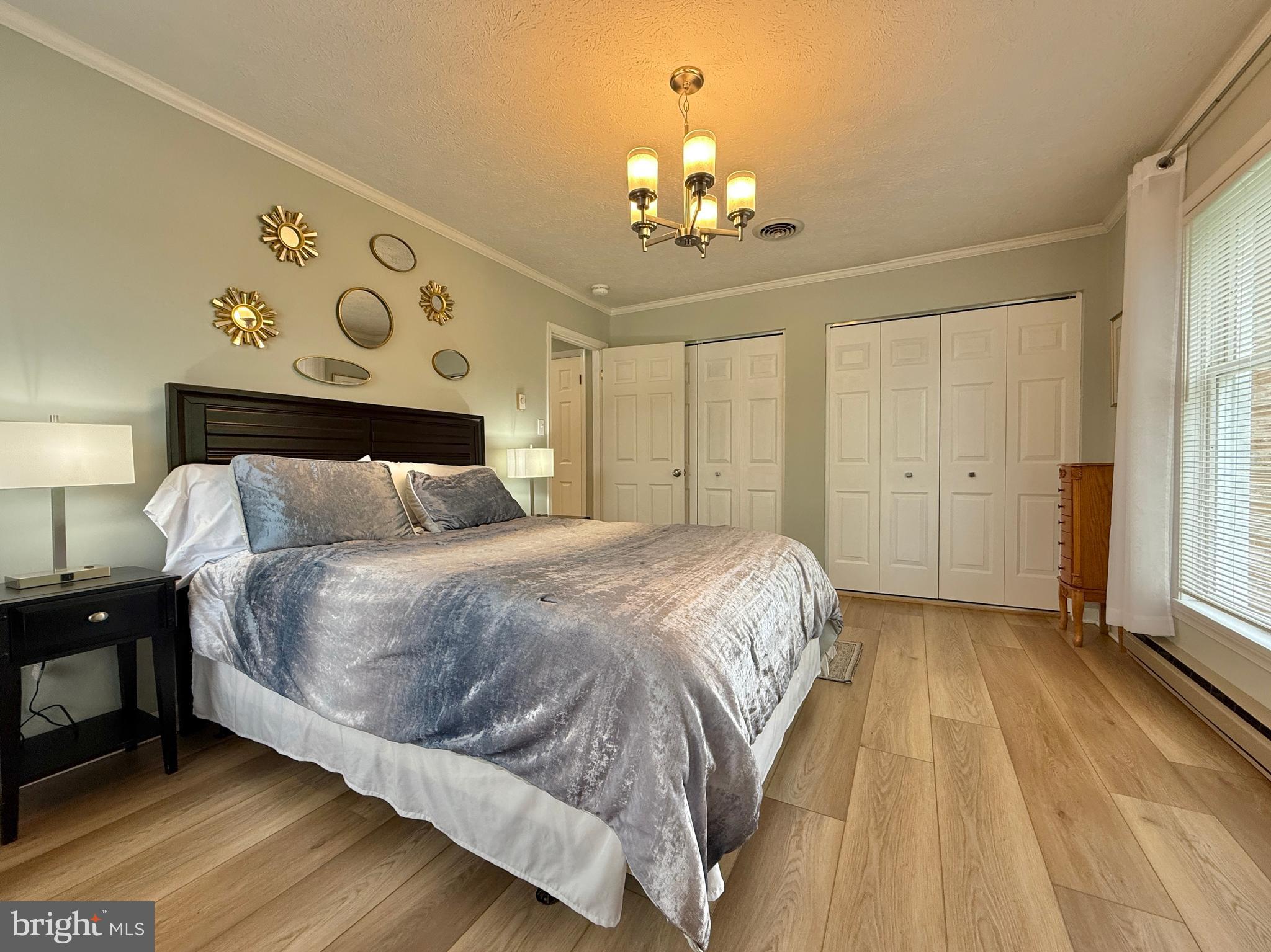 MEADOWBROOK - Residential