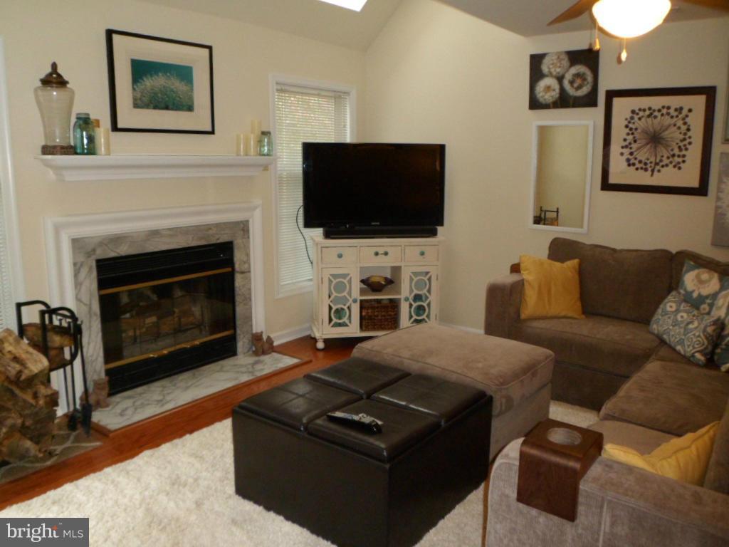 CEDAR COVE - Residential Lease