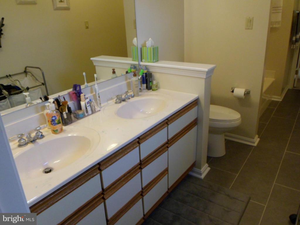 CEDAR COVE - Residential Lease