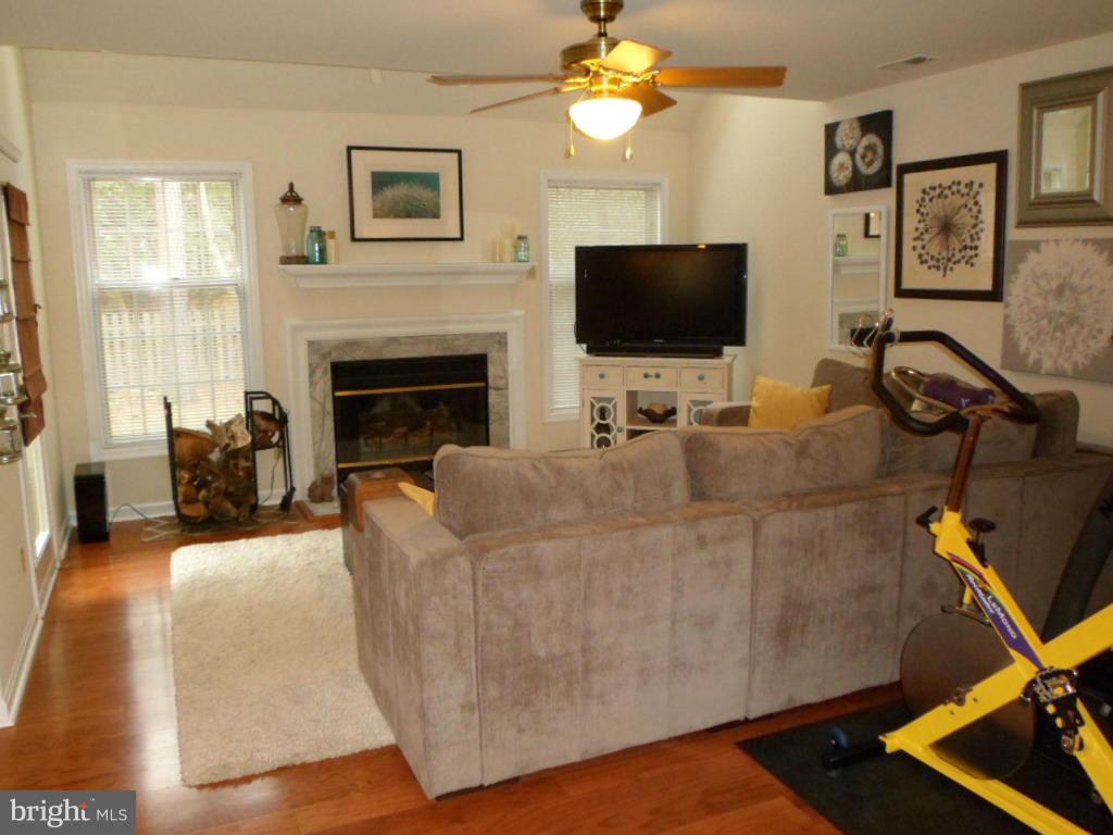 CEDAR COVE - Residential Lease