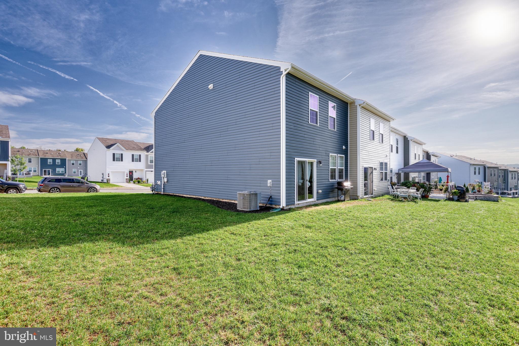 LOCUST RUN - Residential