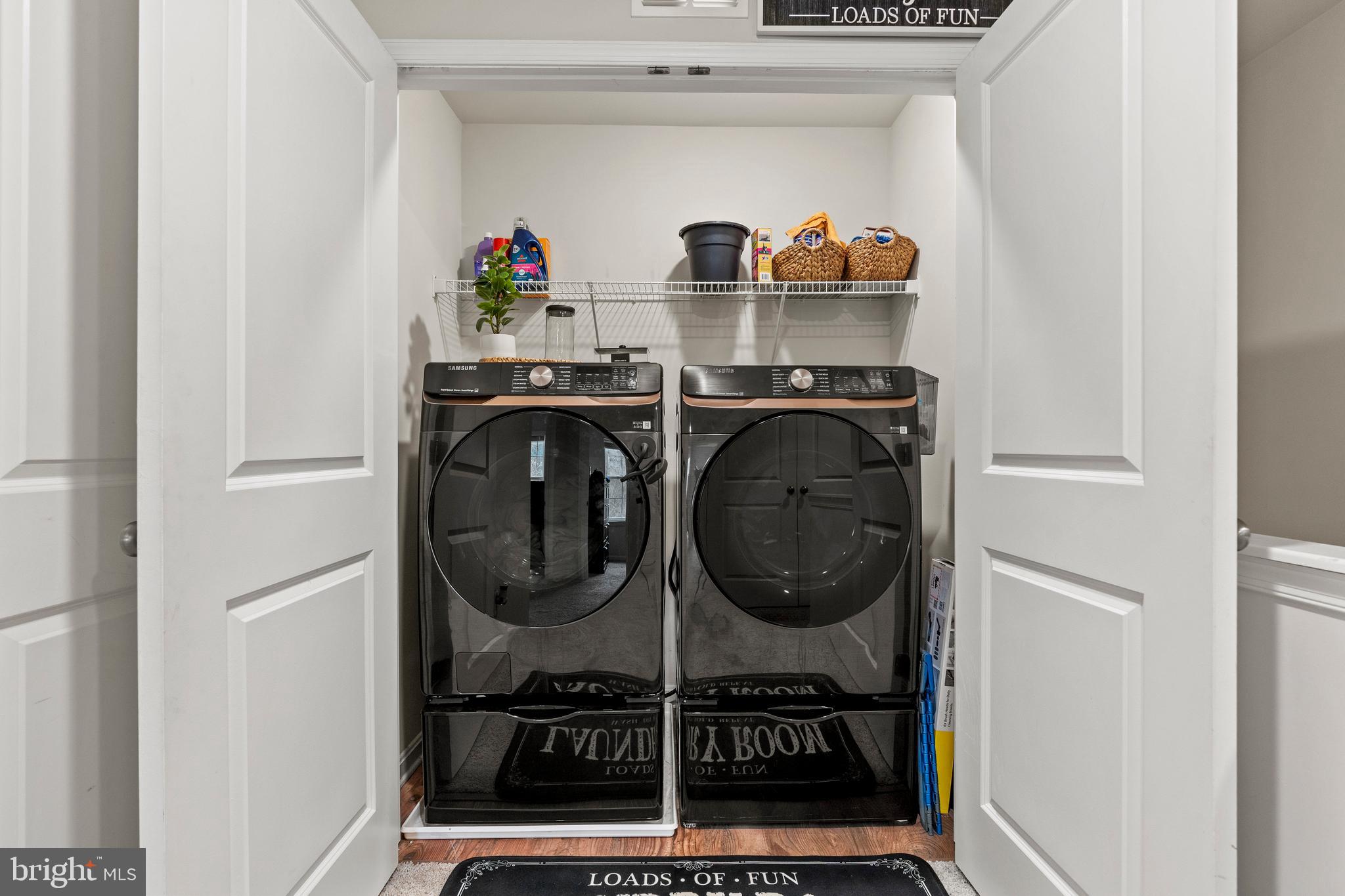 LOCUST RUN - Residential