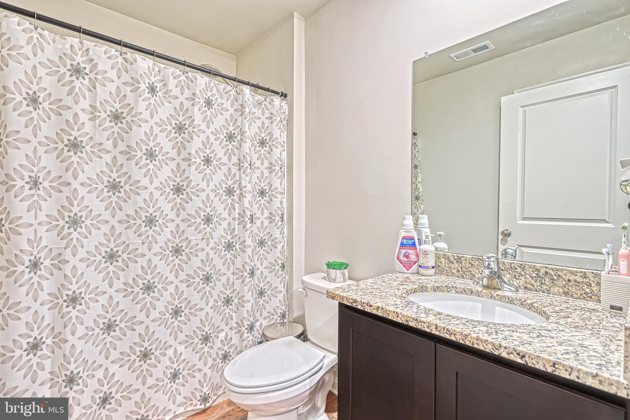 LOCUST RUN - Residential