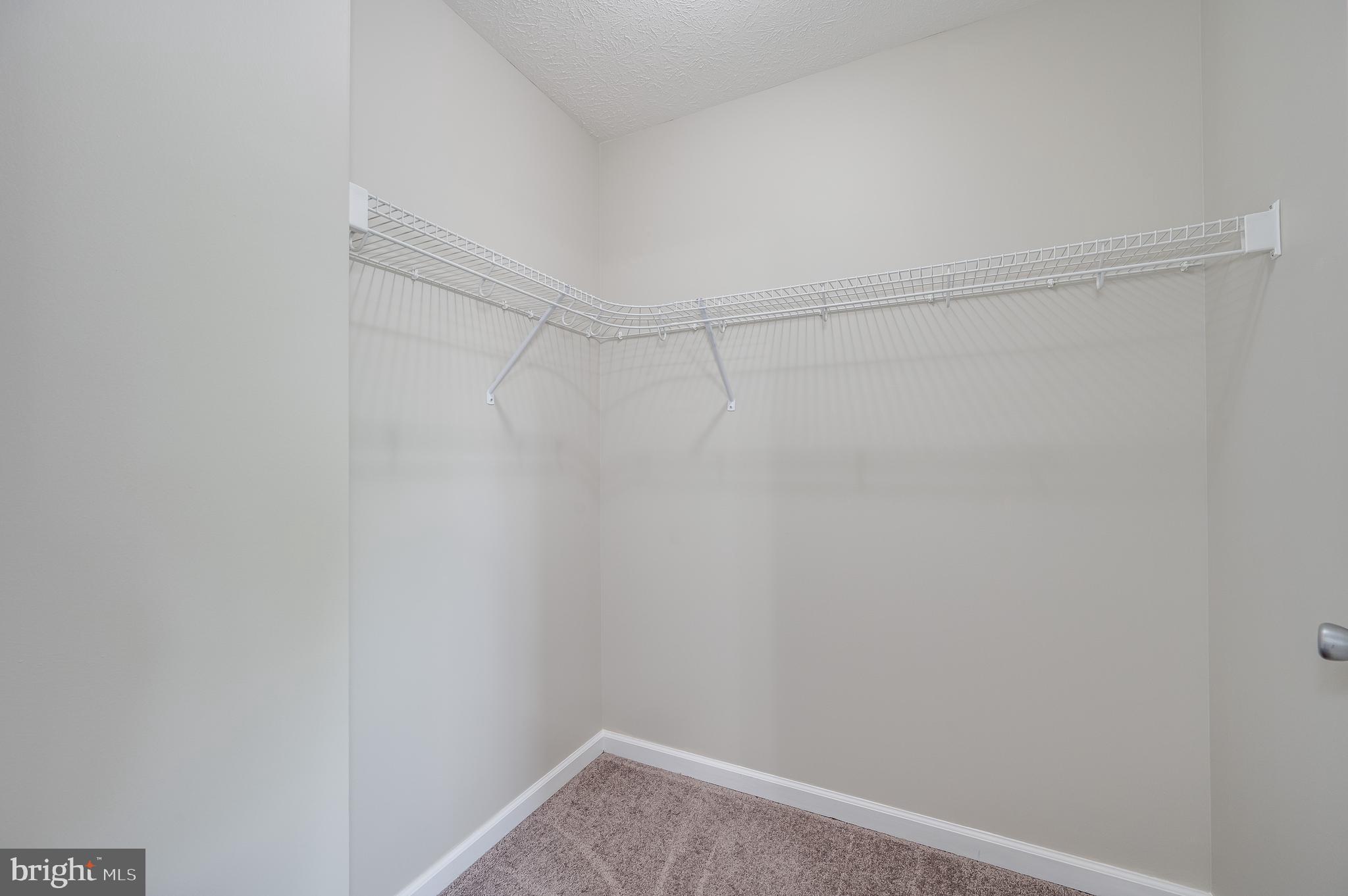 INWOOD VILLAGE - Residential