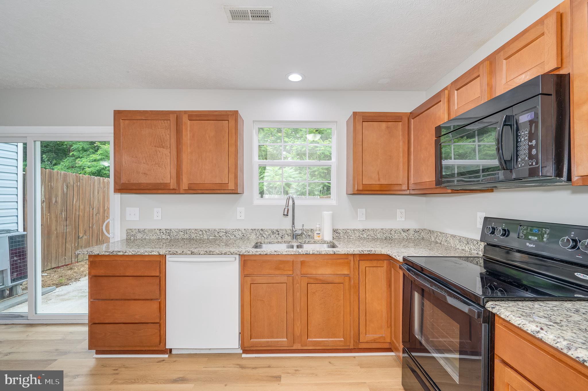 INWOOD VILLAGE - Residential