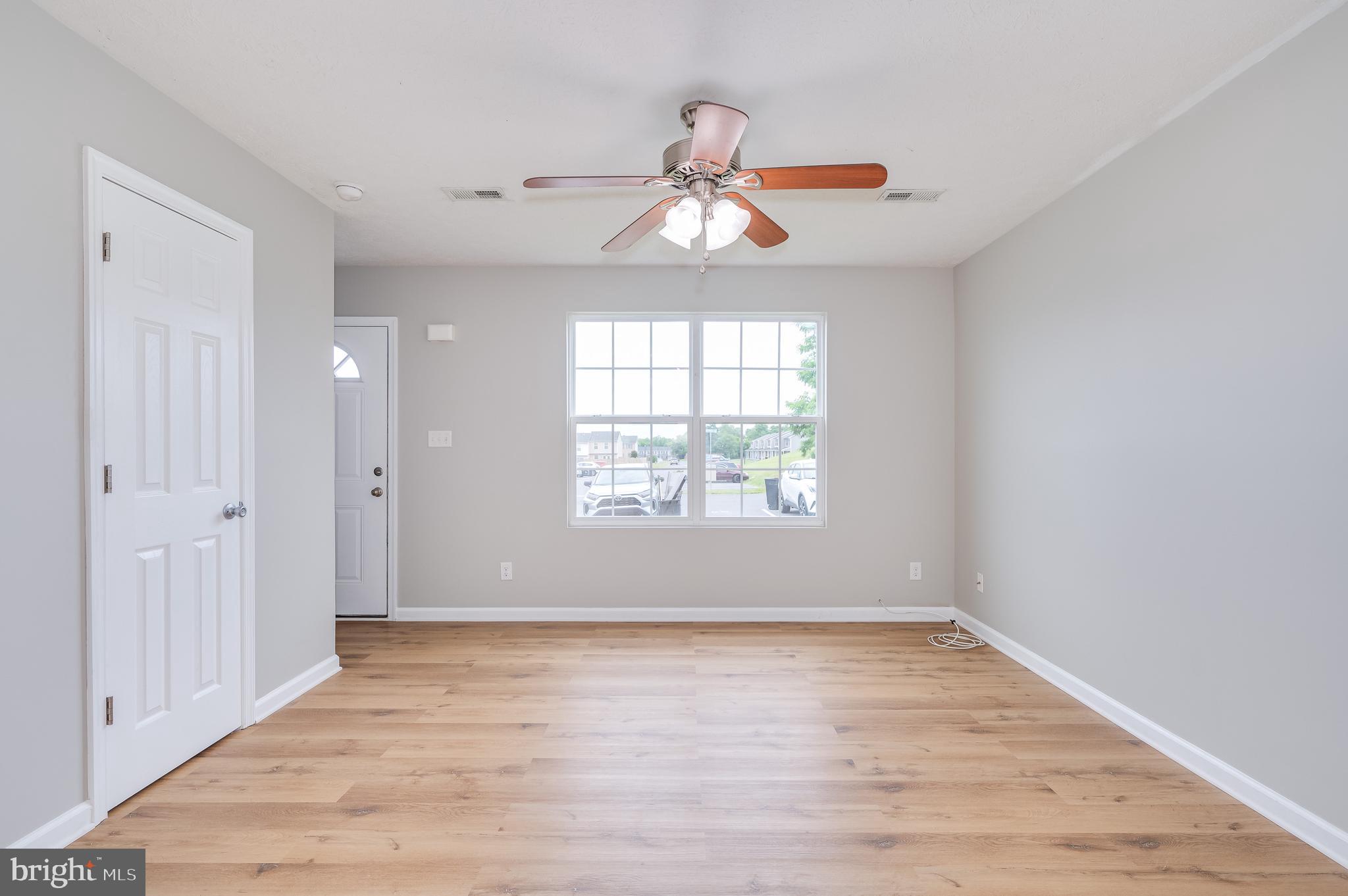 INWOOD VILLAGE - Residential