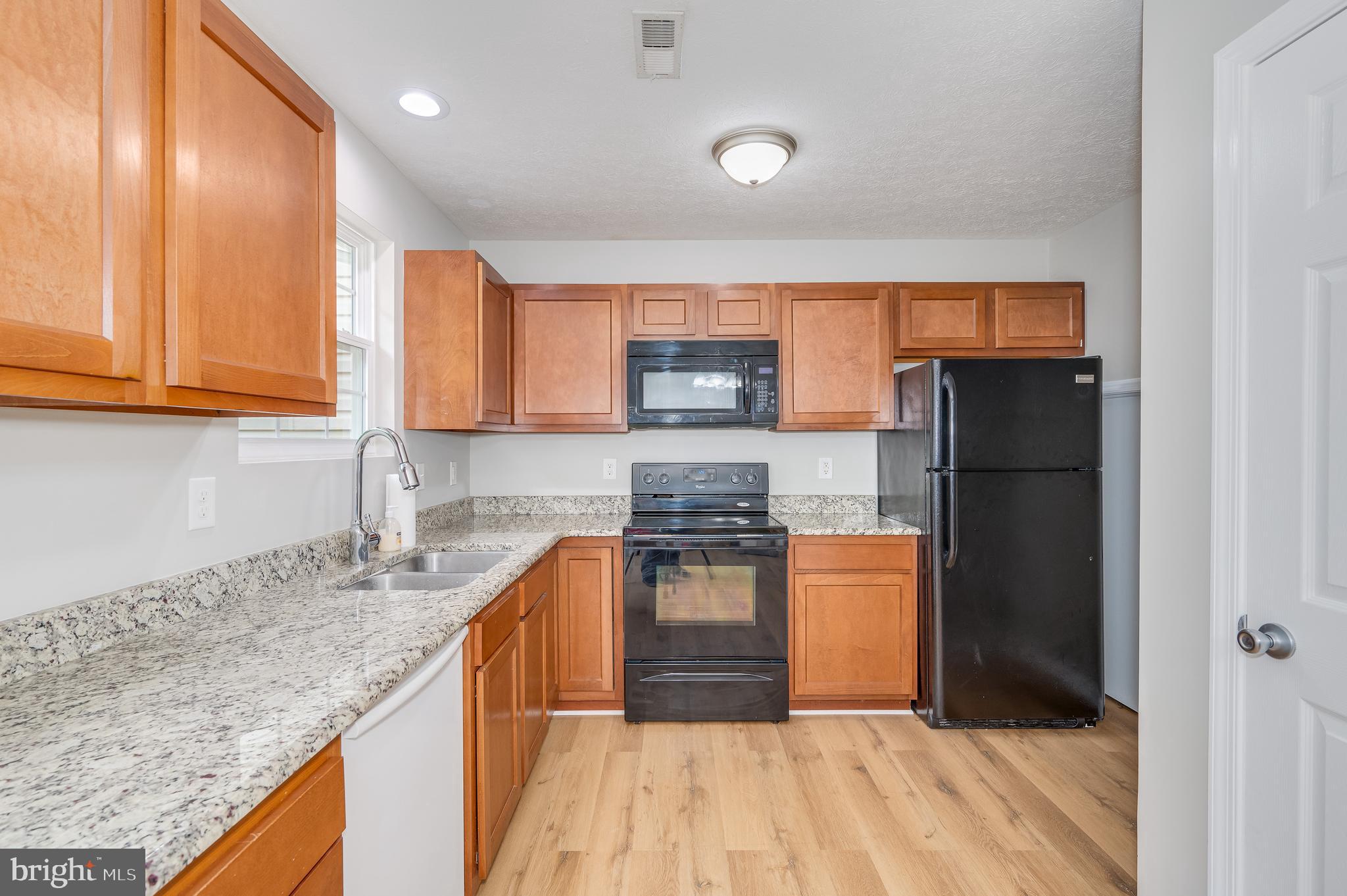 INWOOD VILLAGE - Residential