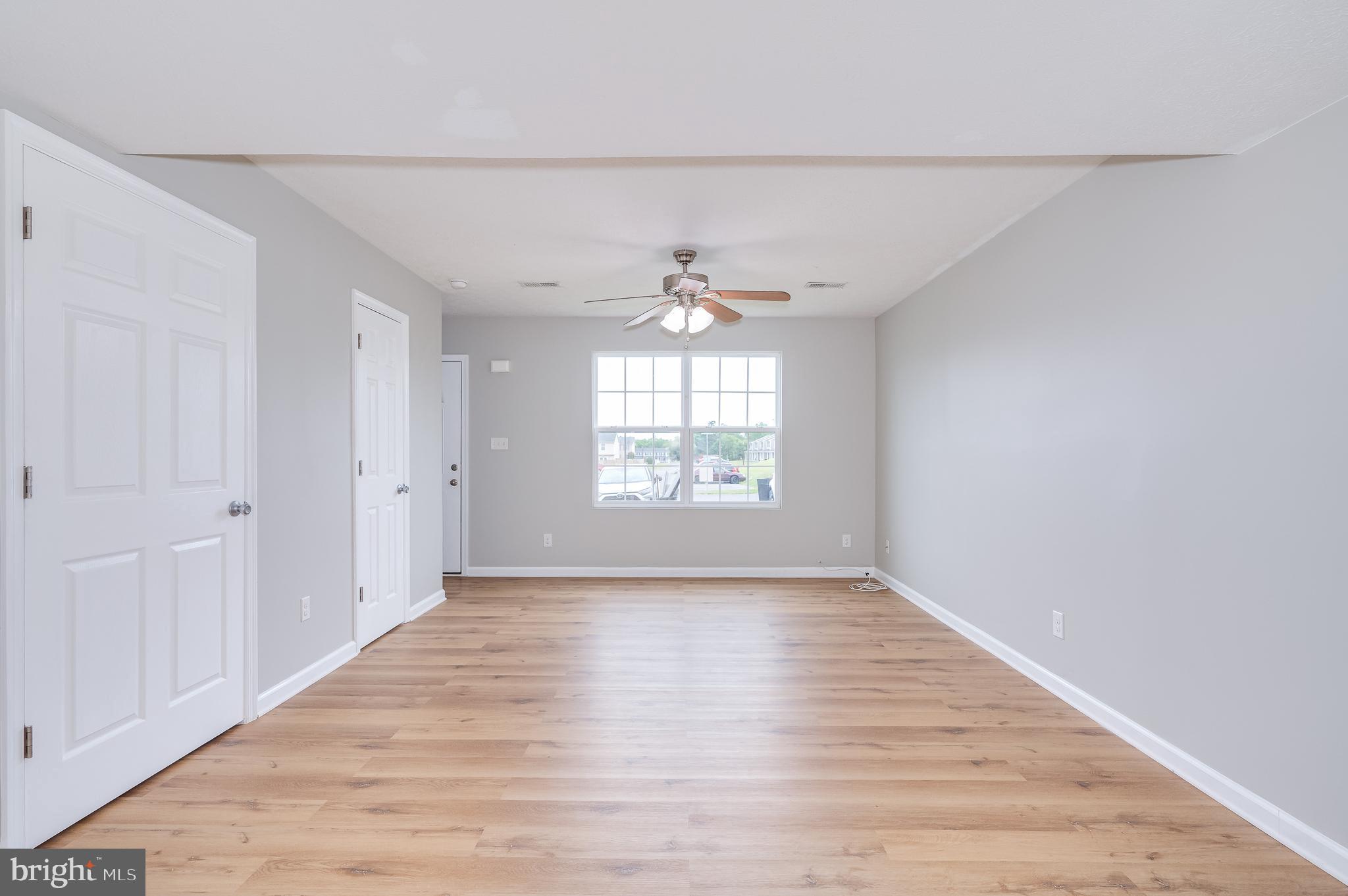 INWOOD VILLAGE - Residential