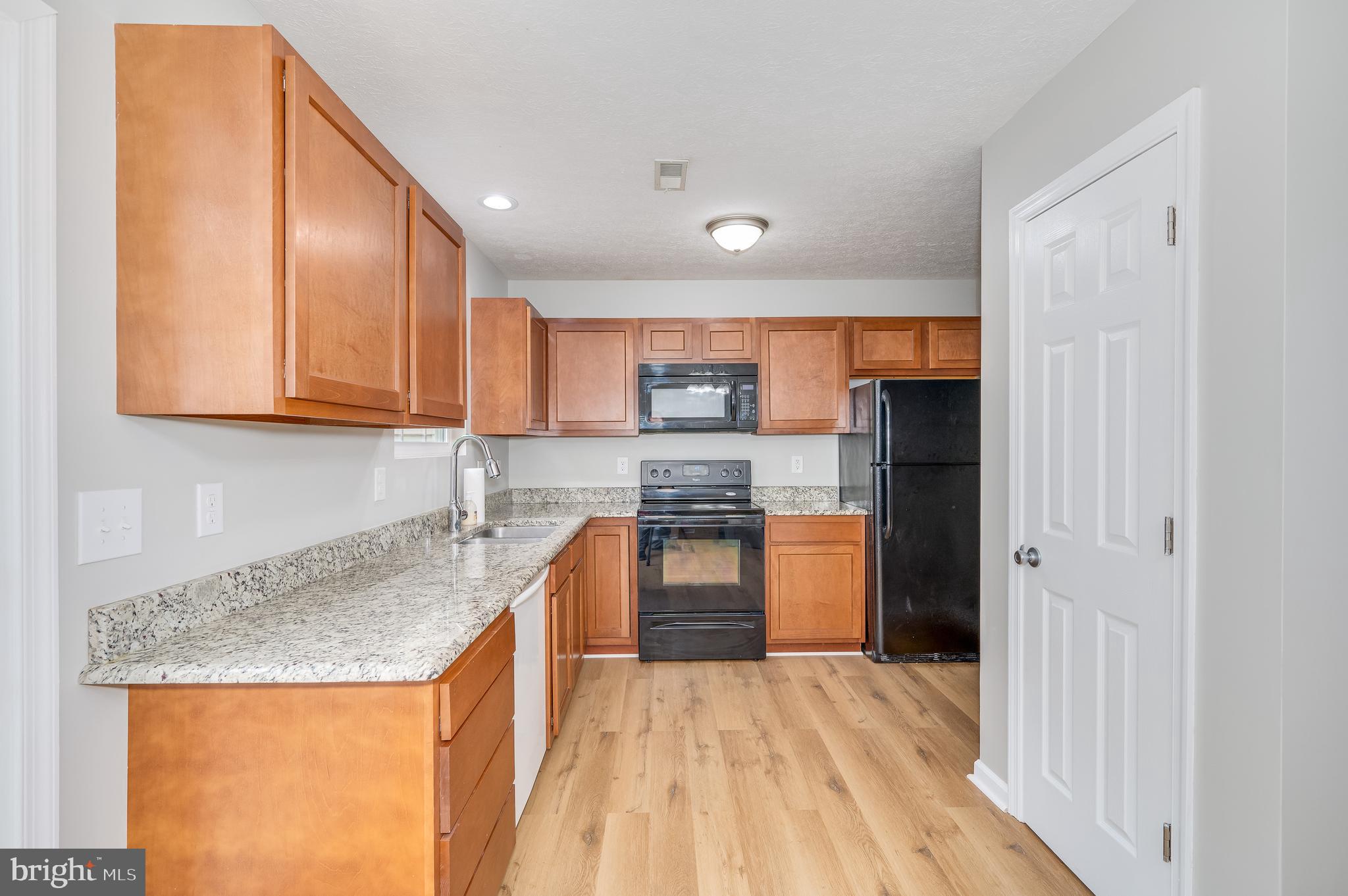 INWOOD VILLAGE - Residential