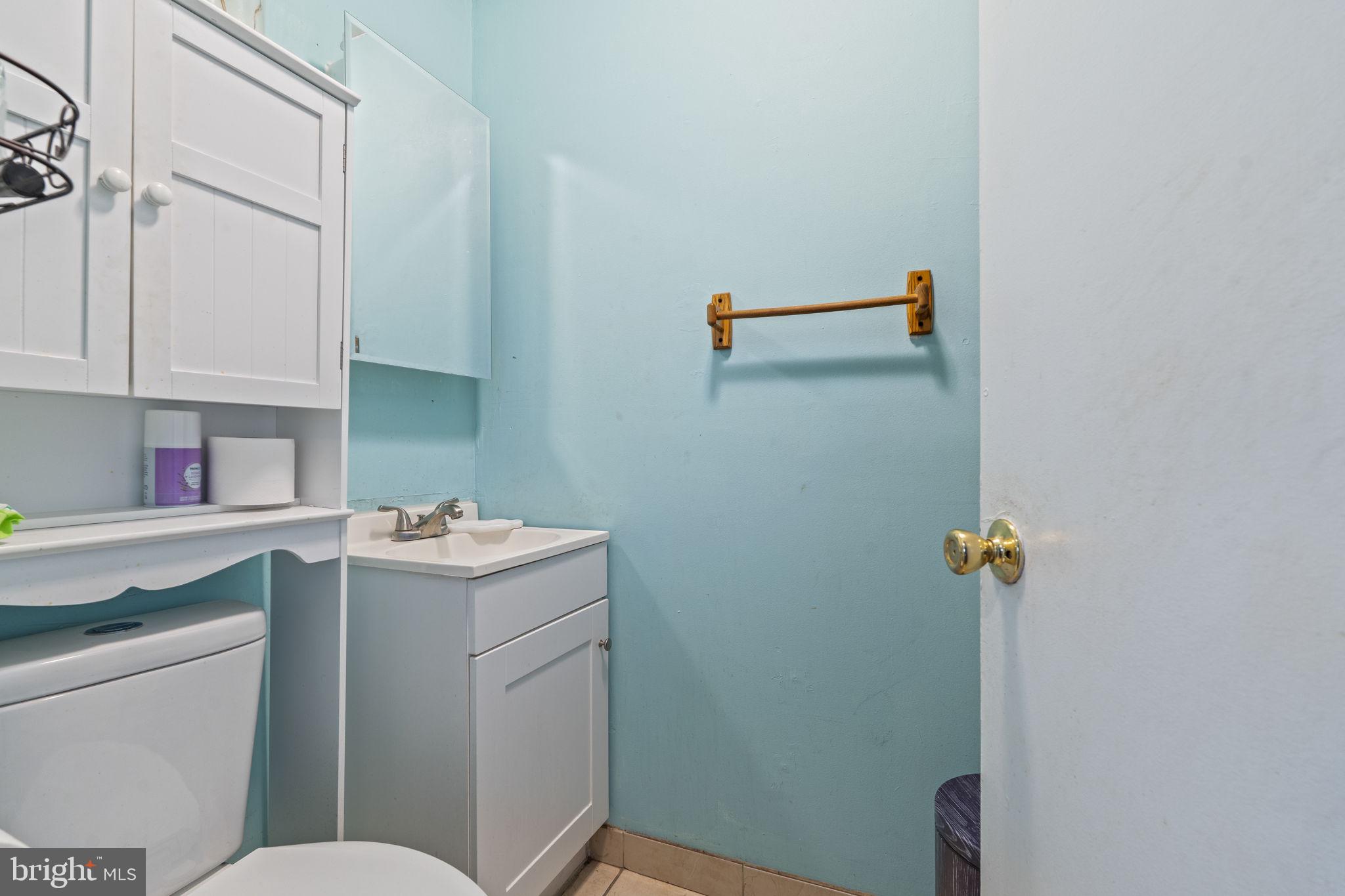 JUNIATA - Commercial Sale