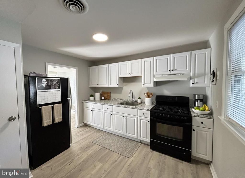 Photo of 162 Kinsley Road, PEMBERTON, NJ 08068 (MLS # NJBL2105498)