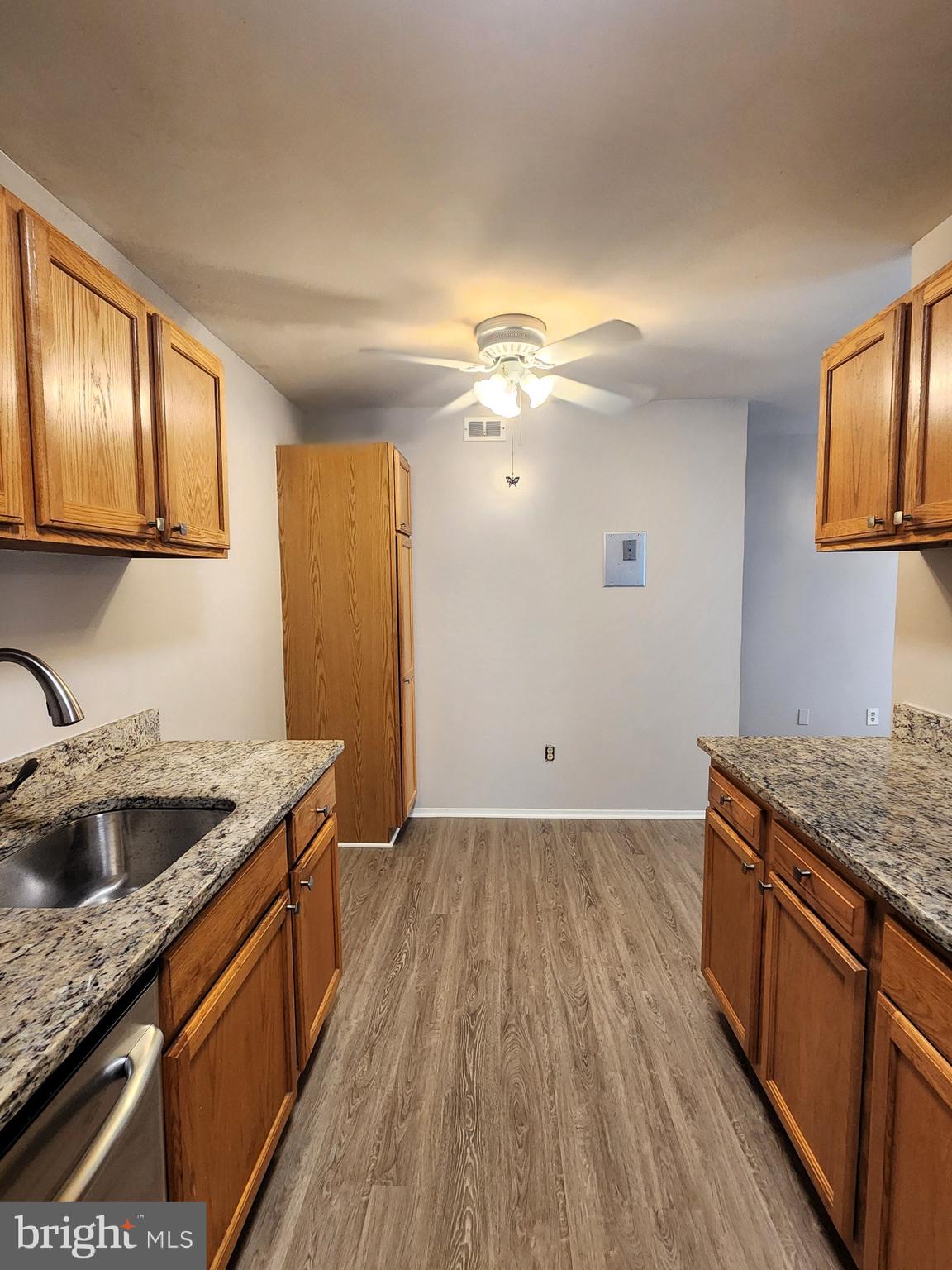 WALNUT GROVE - Residential Lease