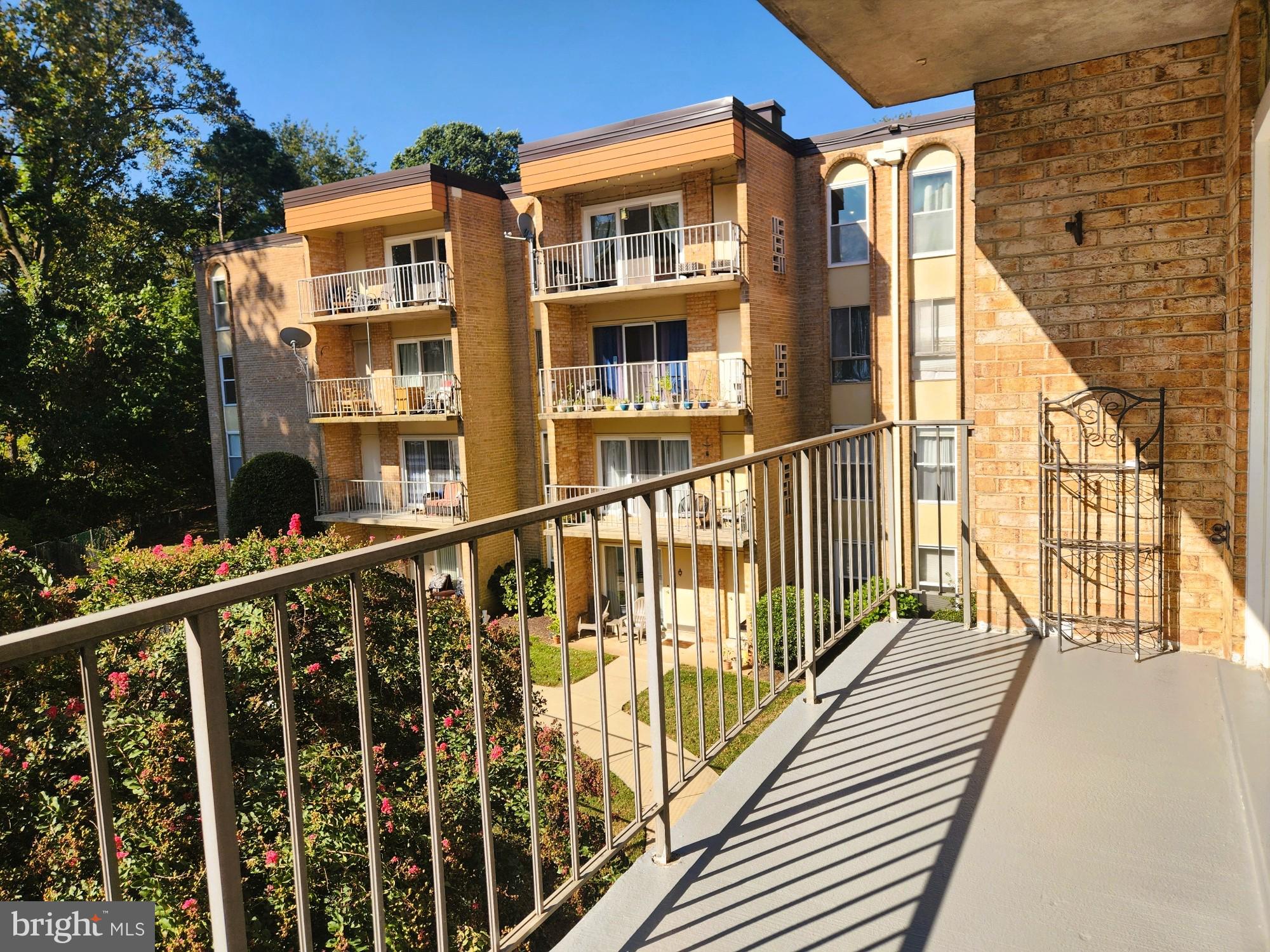 WALNUT GROVE - Residential Lease