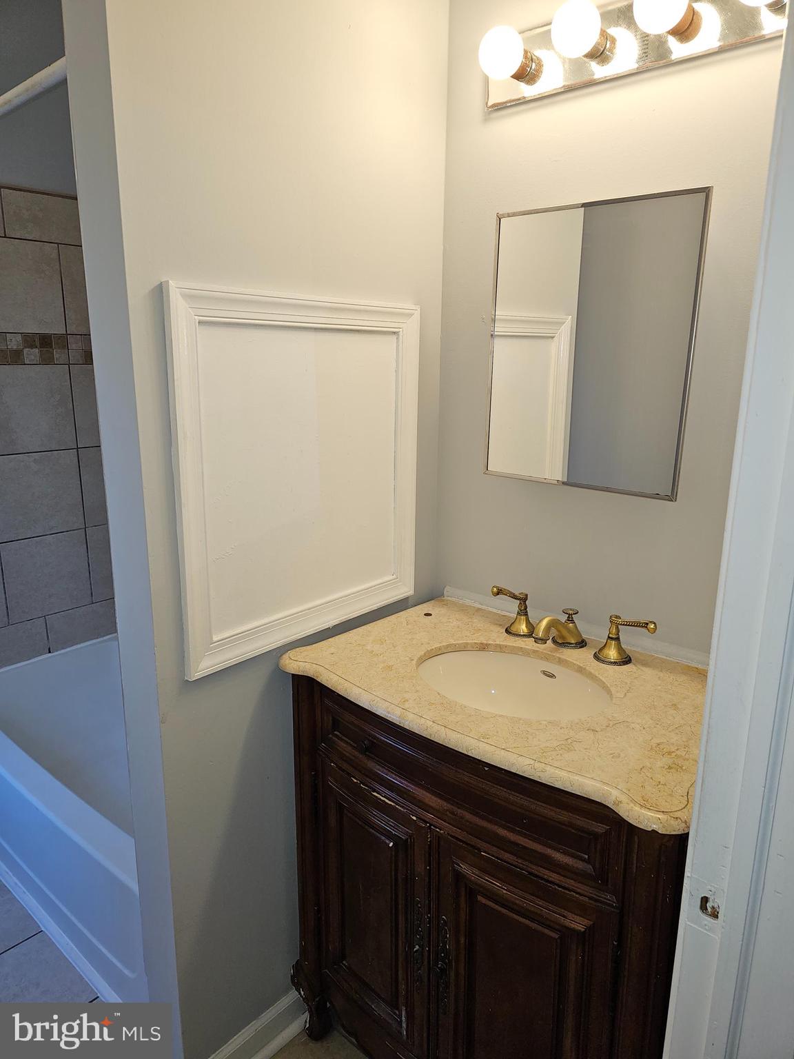 WEST KENSINGTON - Residential Lease