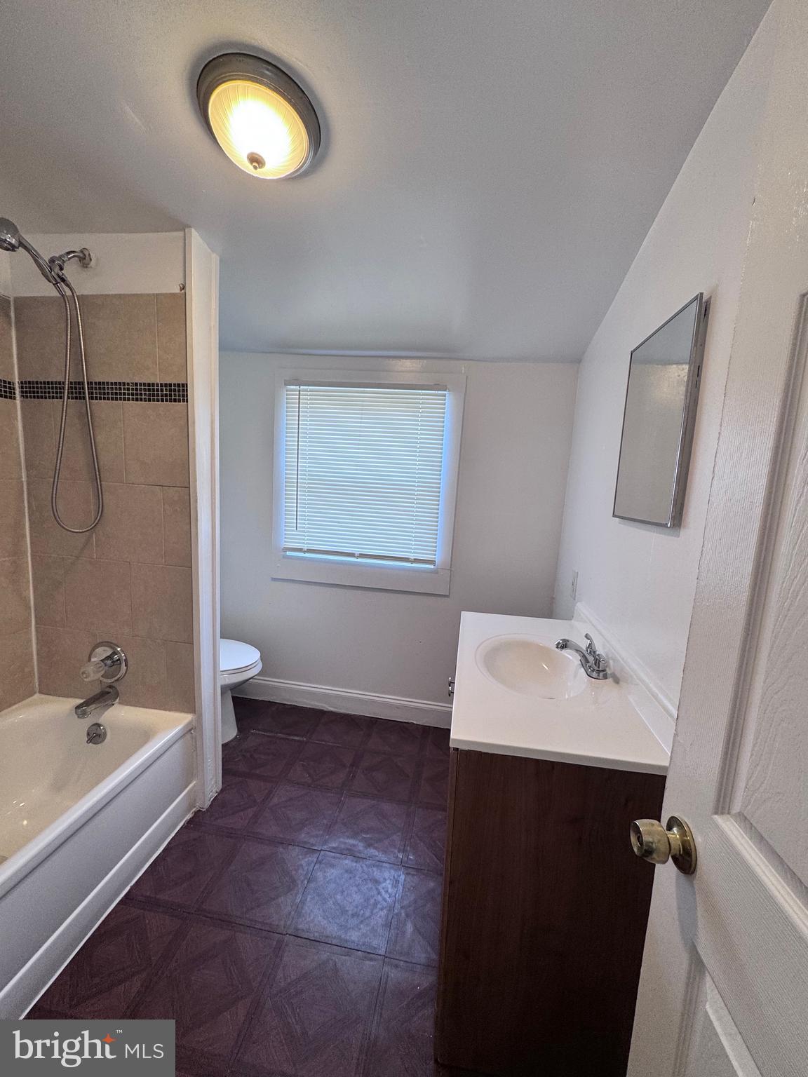 CURTIS BAY - Residential Lease