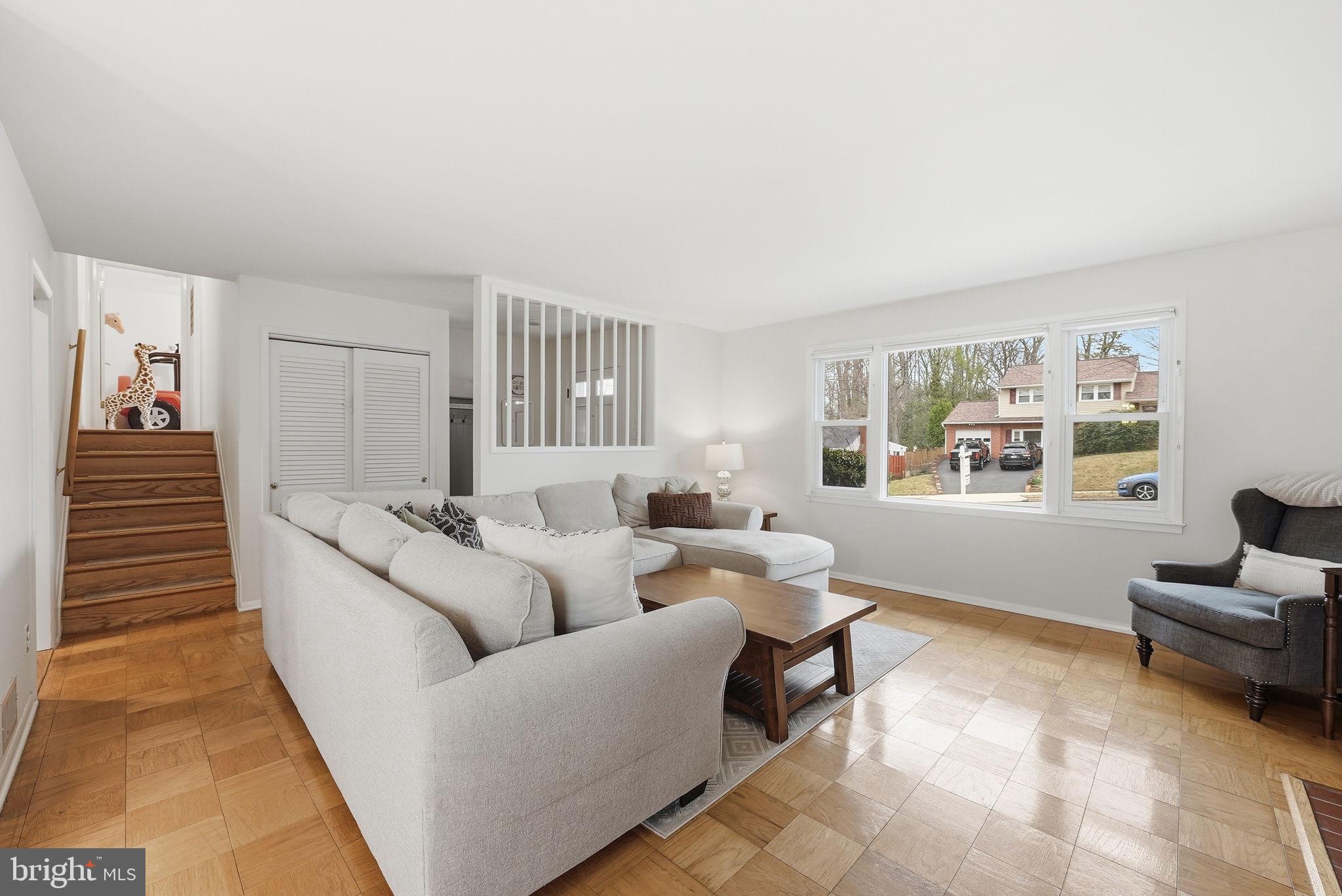 CRESTWOOD MANOR - Residential