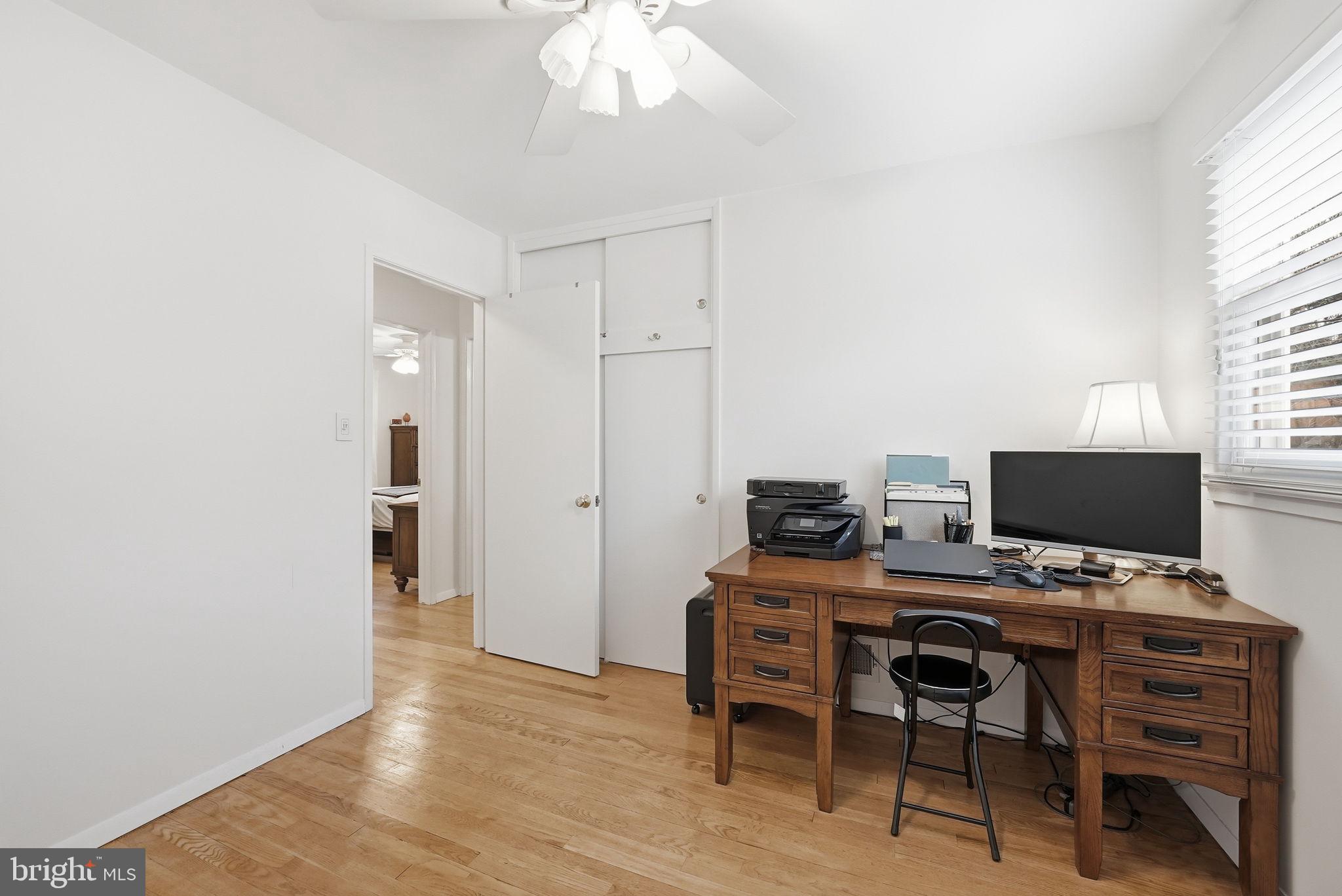 CRESTWOOD MANOR - Residential