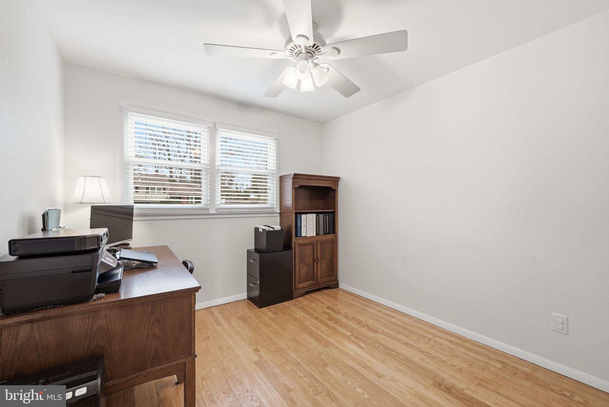 CRESTWOOD MANOR - Residential