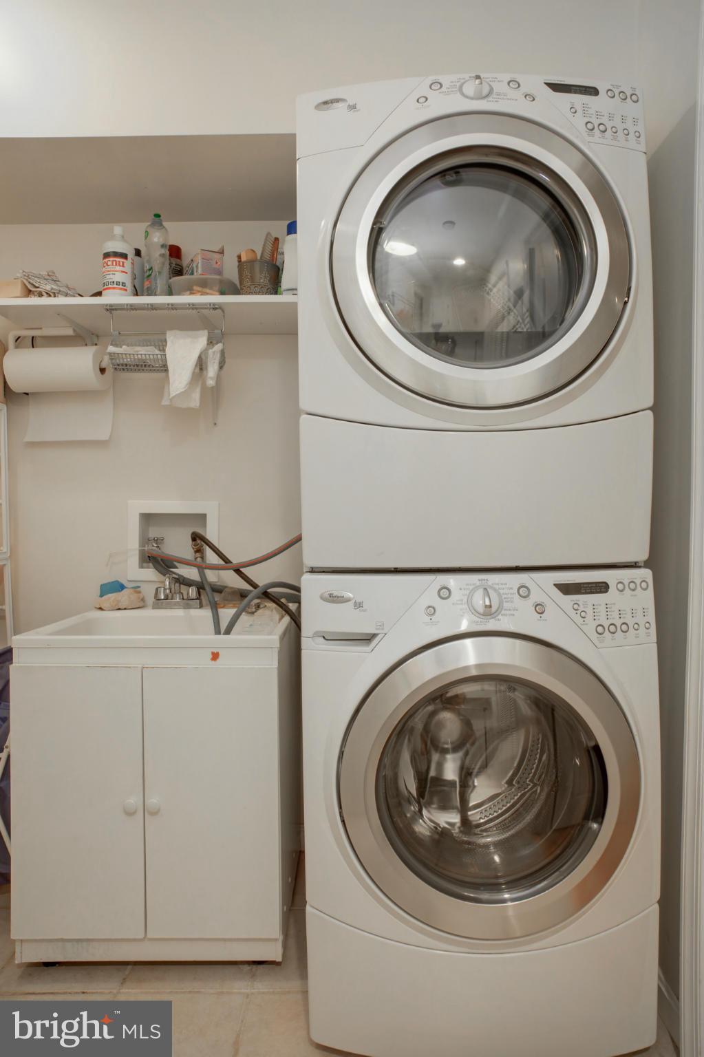 DEARBORN TERRACE - Residential