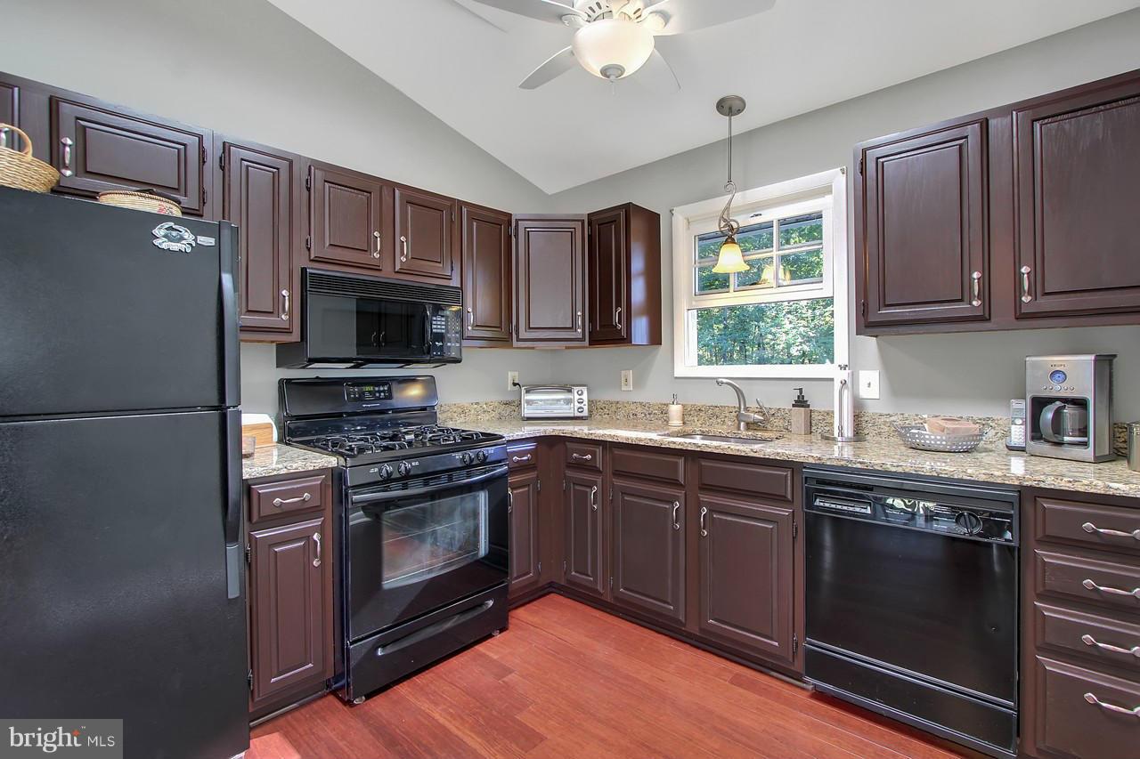 MEADOW STREAM - Residential