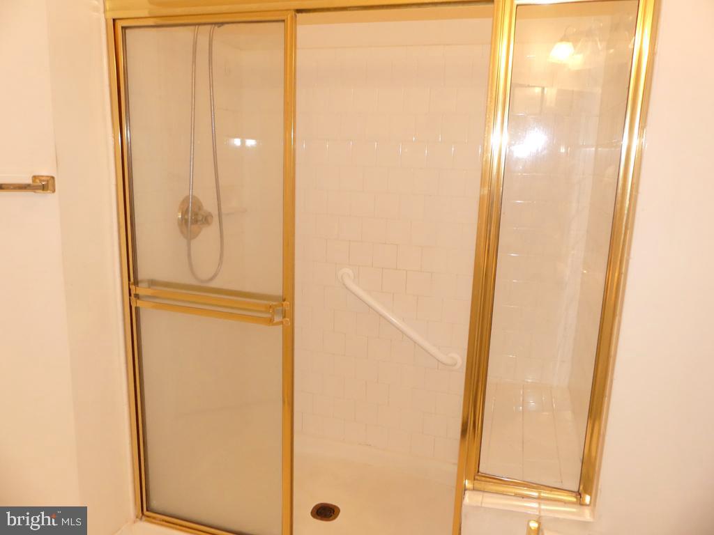 GREENHAVEN - Residential