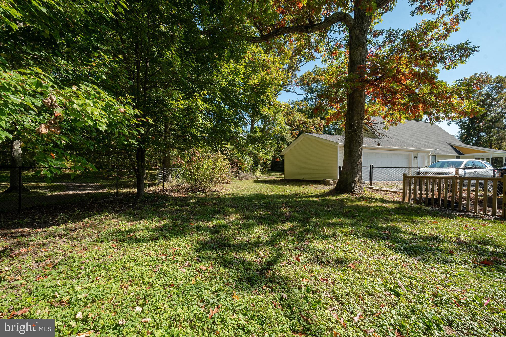 MOUNTAIN LAKE PARK - Residential