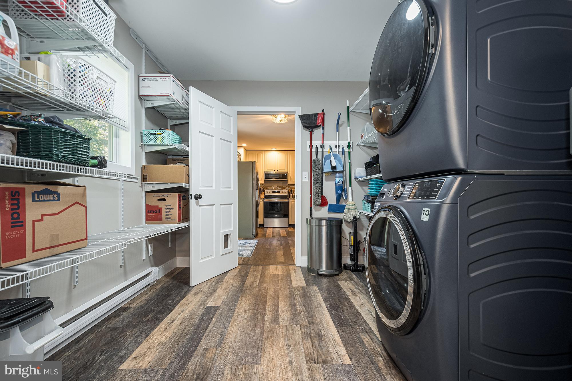 MOUNTAIN LAKE PARK - Residential