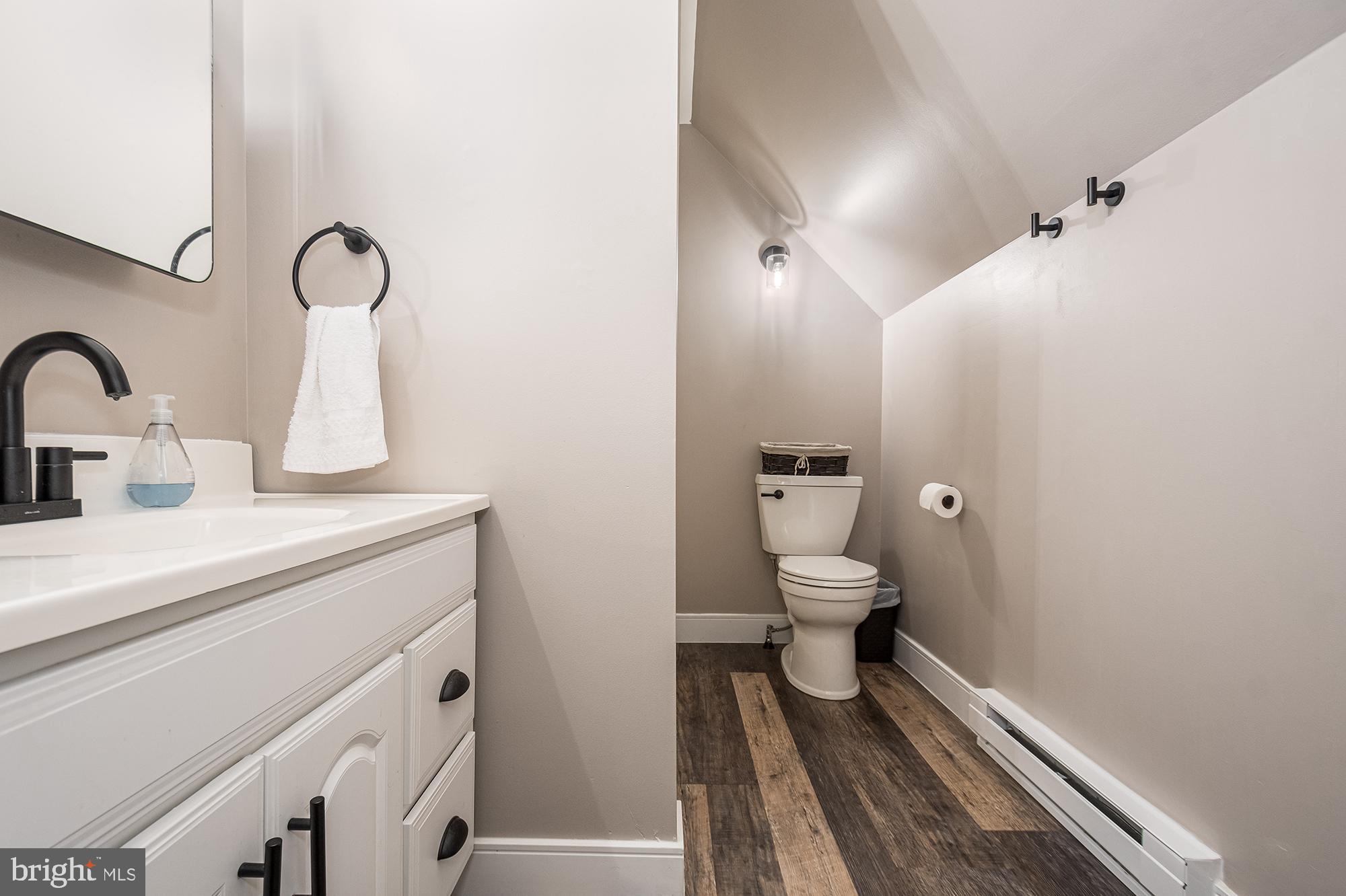 MOUNTAIN LAKE PARK - Residential