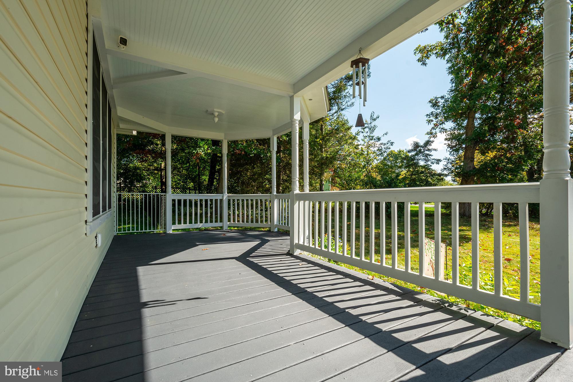 MOUNTAIN LAKE PARK - Residential