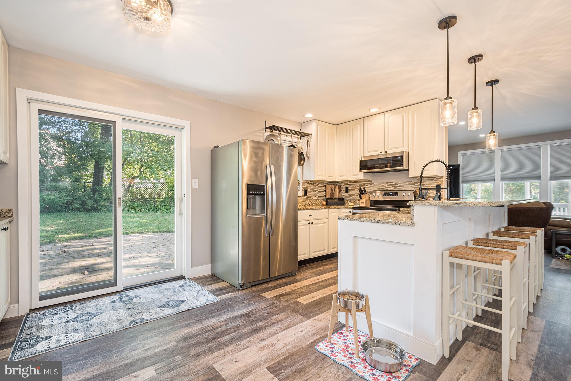 MOUNTAIN LAKE PARK - Residential