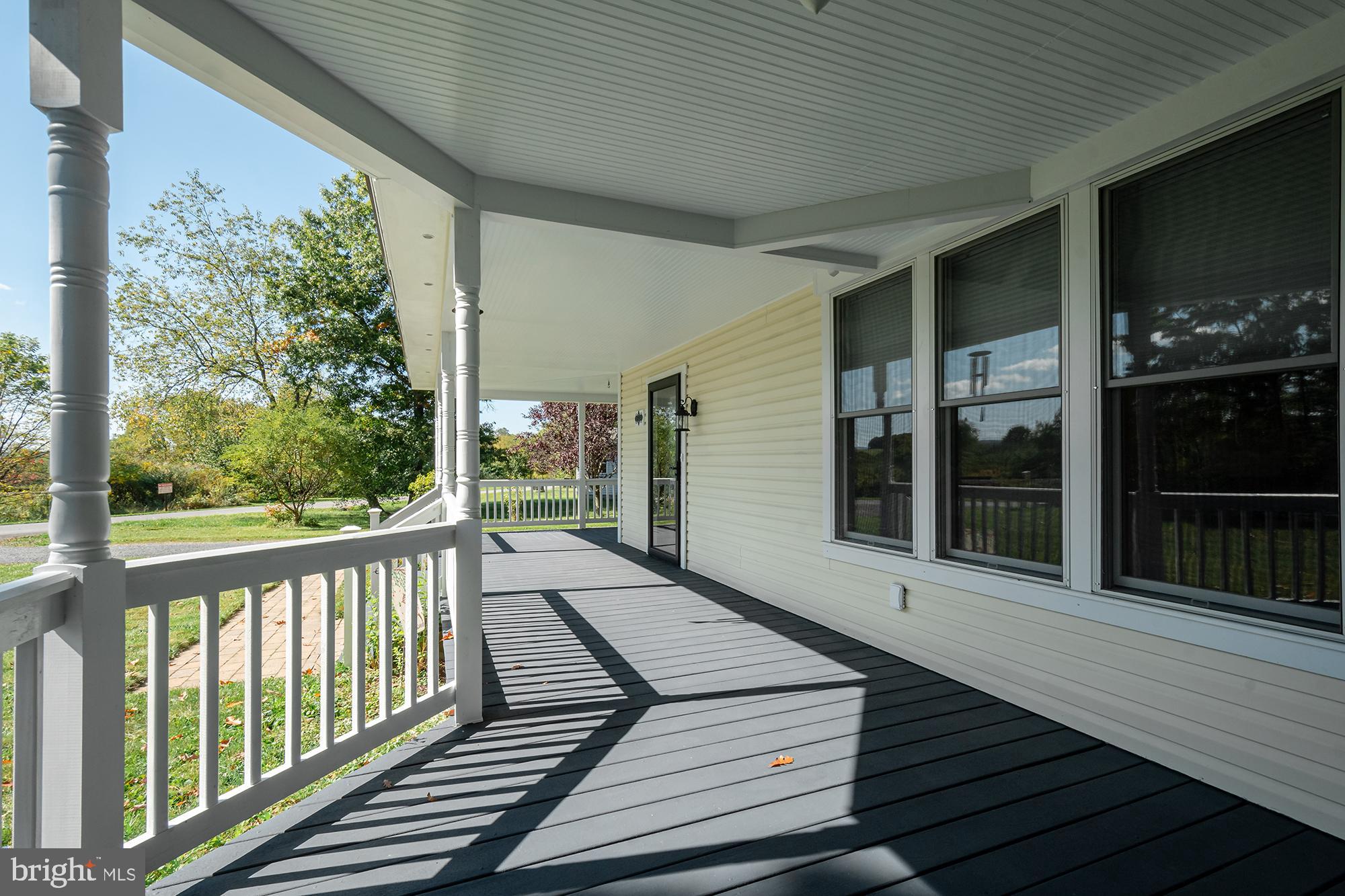 MOUNTAIN LAKE PARK - Residential