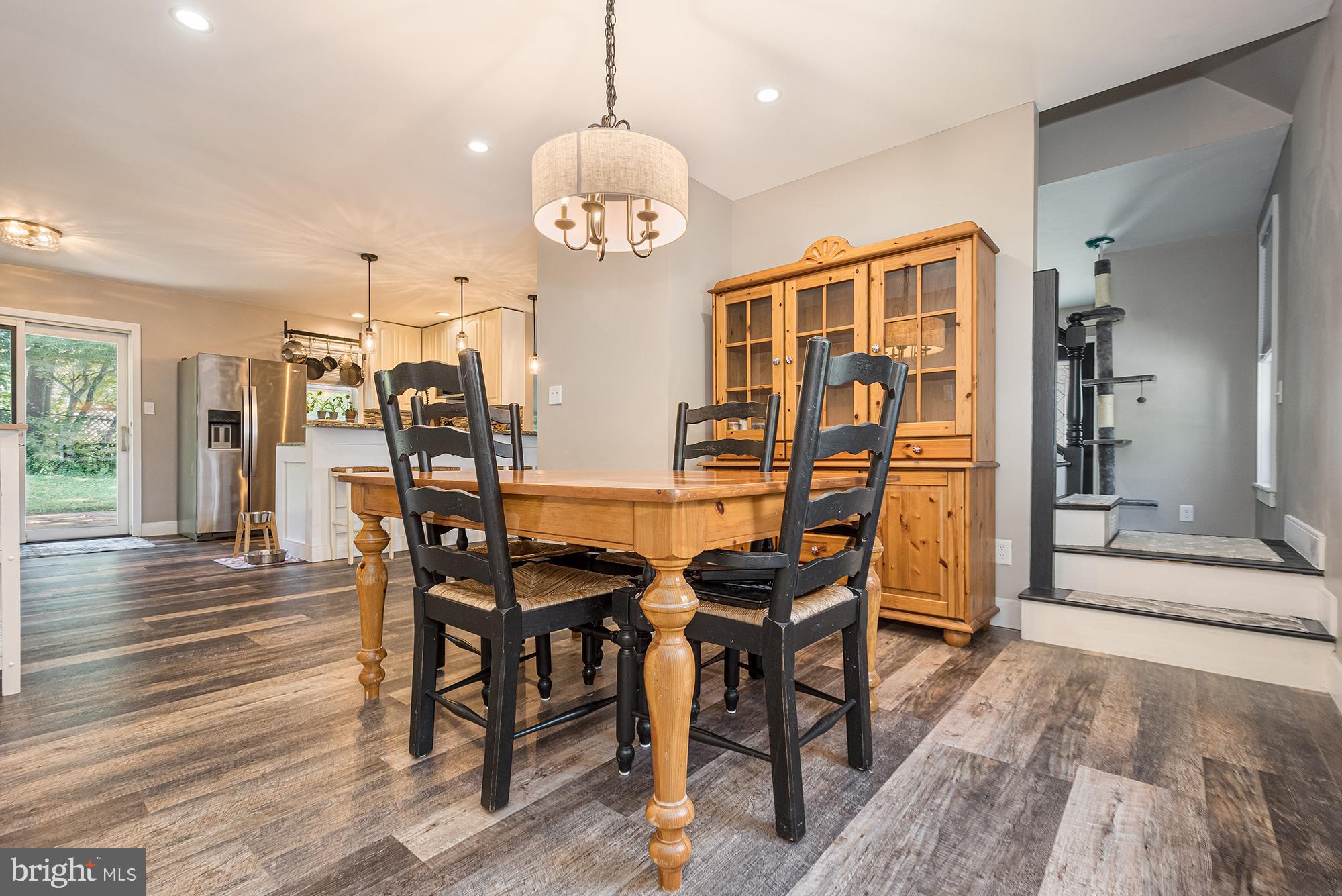 MOUNTAIN LAKE PARK - Residential