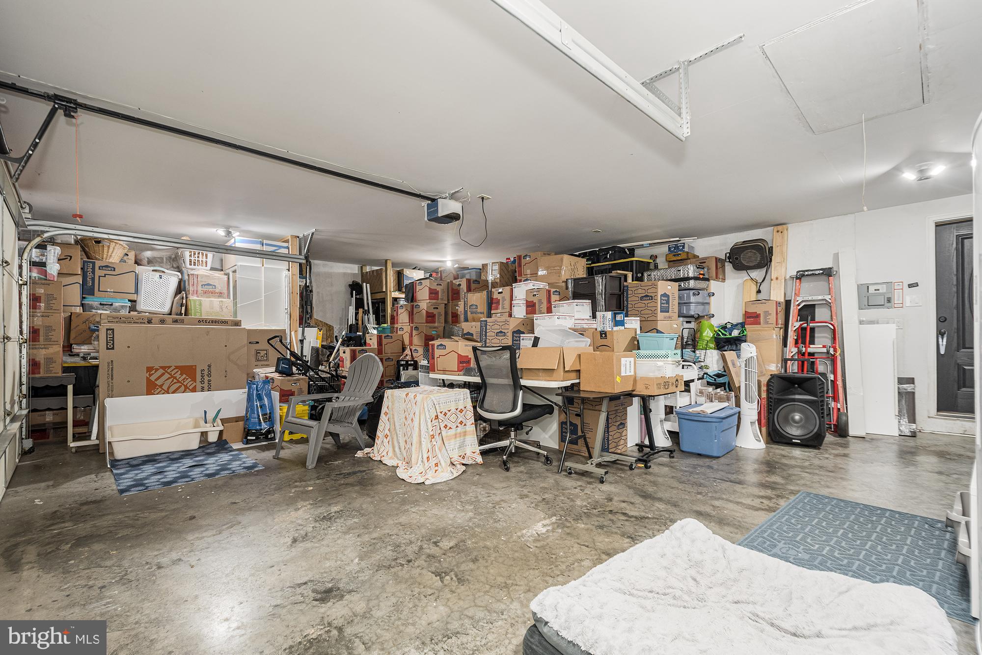 MOUNTAIN LAKE PARK - Residential