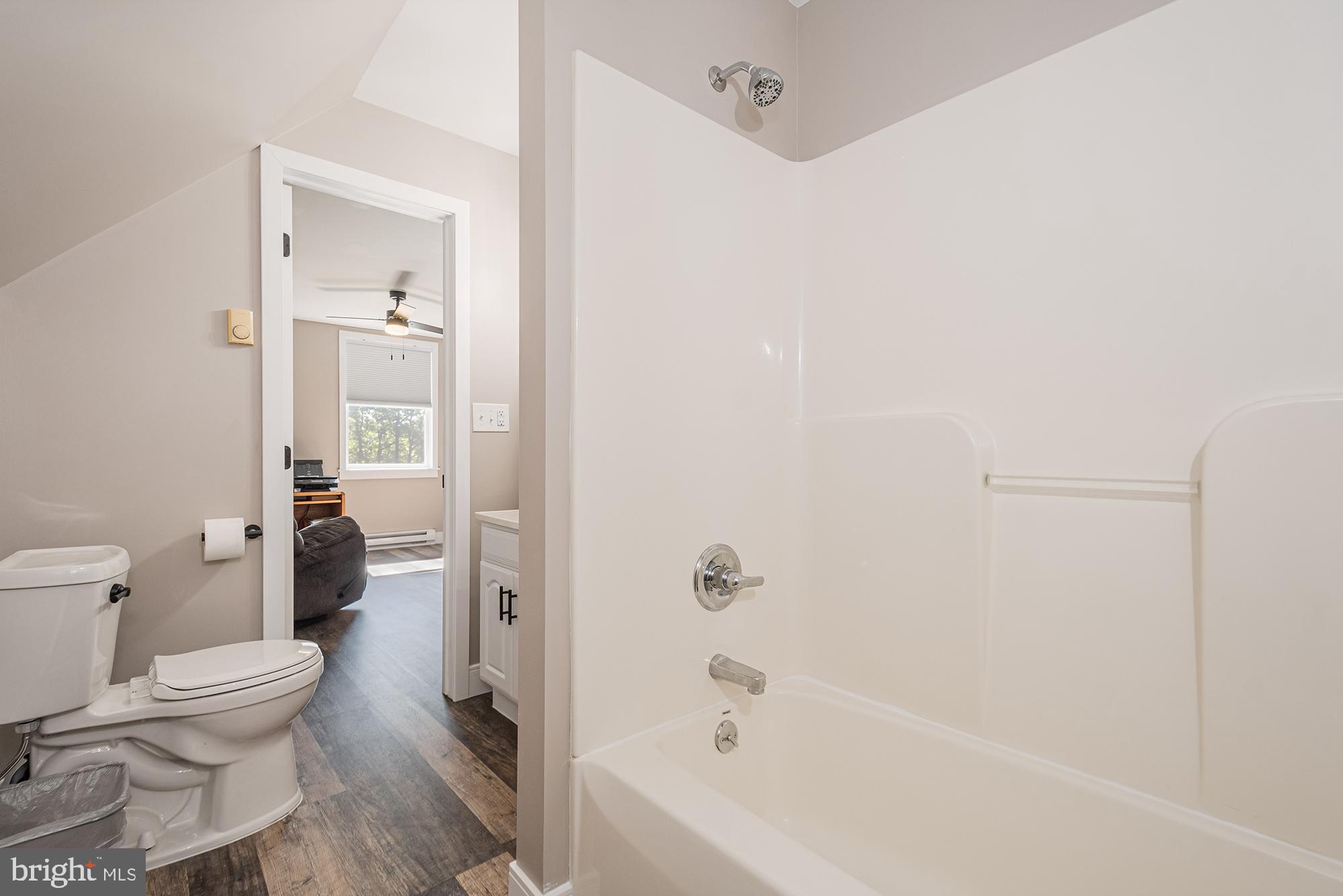 MOUNTAIN LAKE PARK - Residential