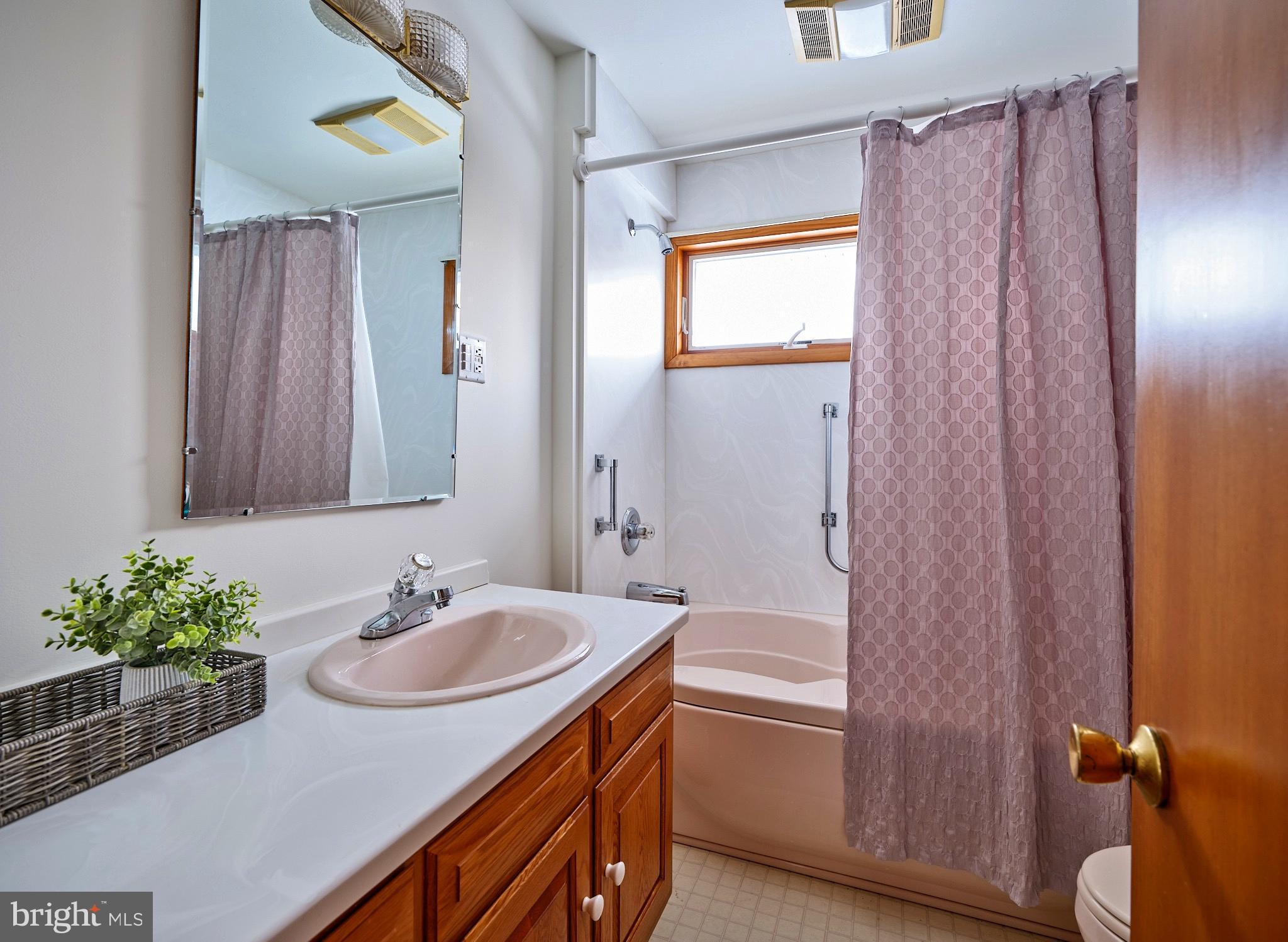 WASHINGTON HGTS - Residential