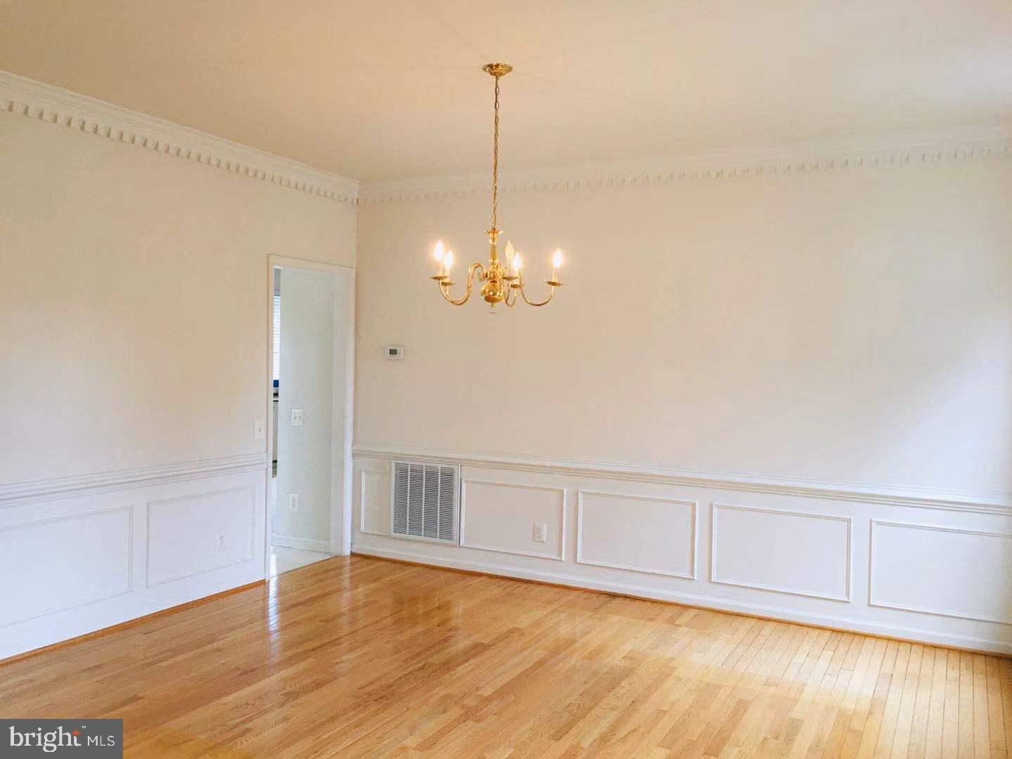 MONROE CHASE - Residential