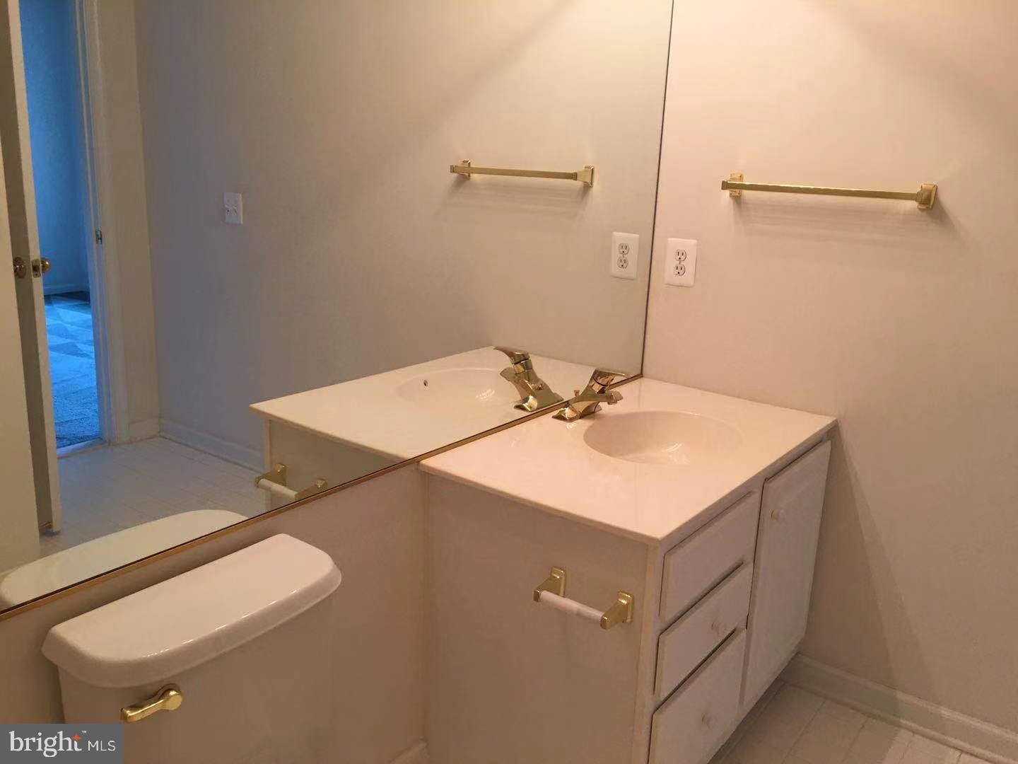 MONROE CHASE - Residential