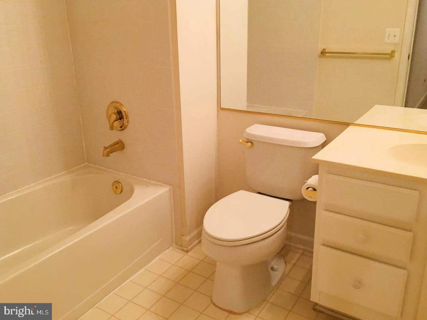 MONROE CHASE - Residential