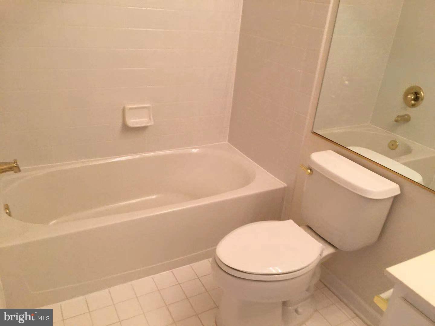 MONROE CHASE - Residential