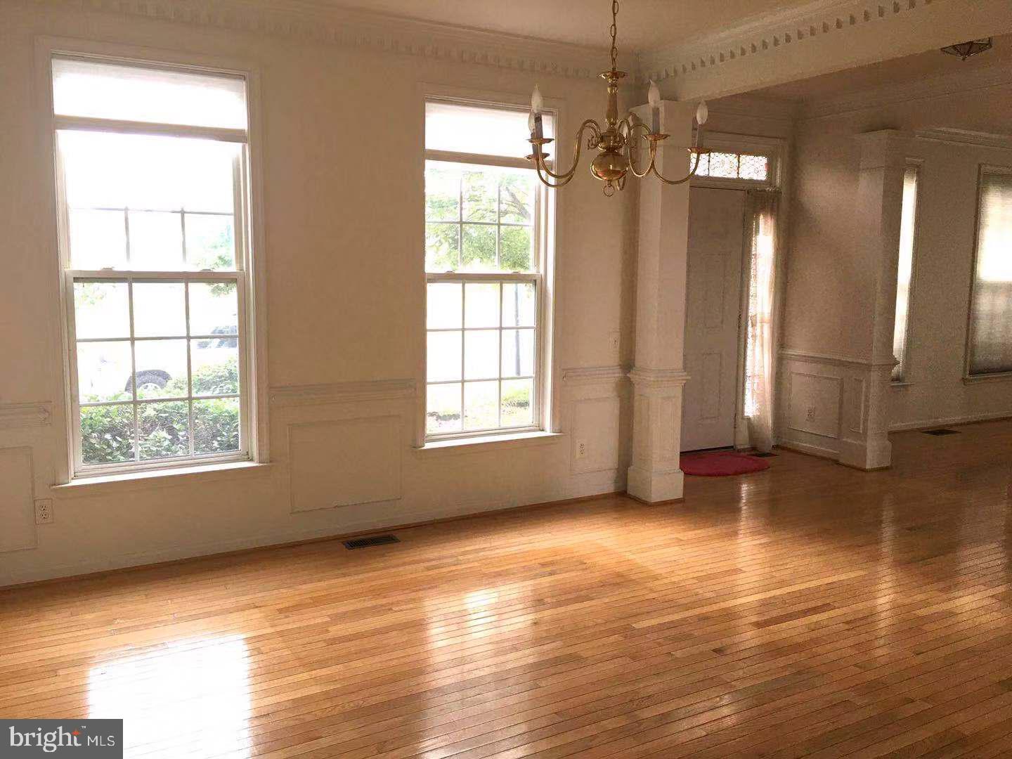 MONROE CHASE - Residential