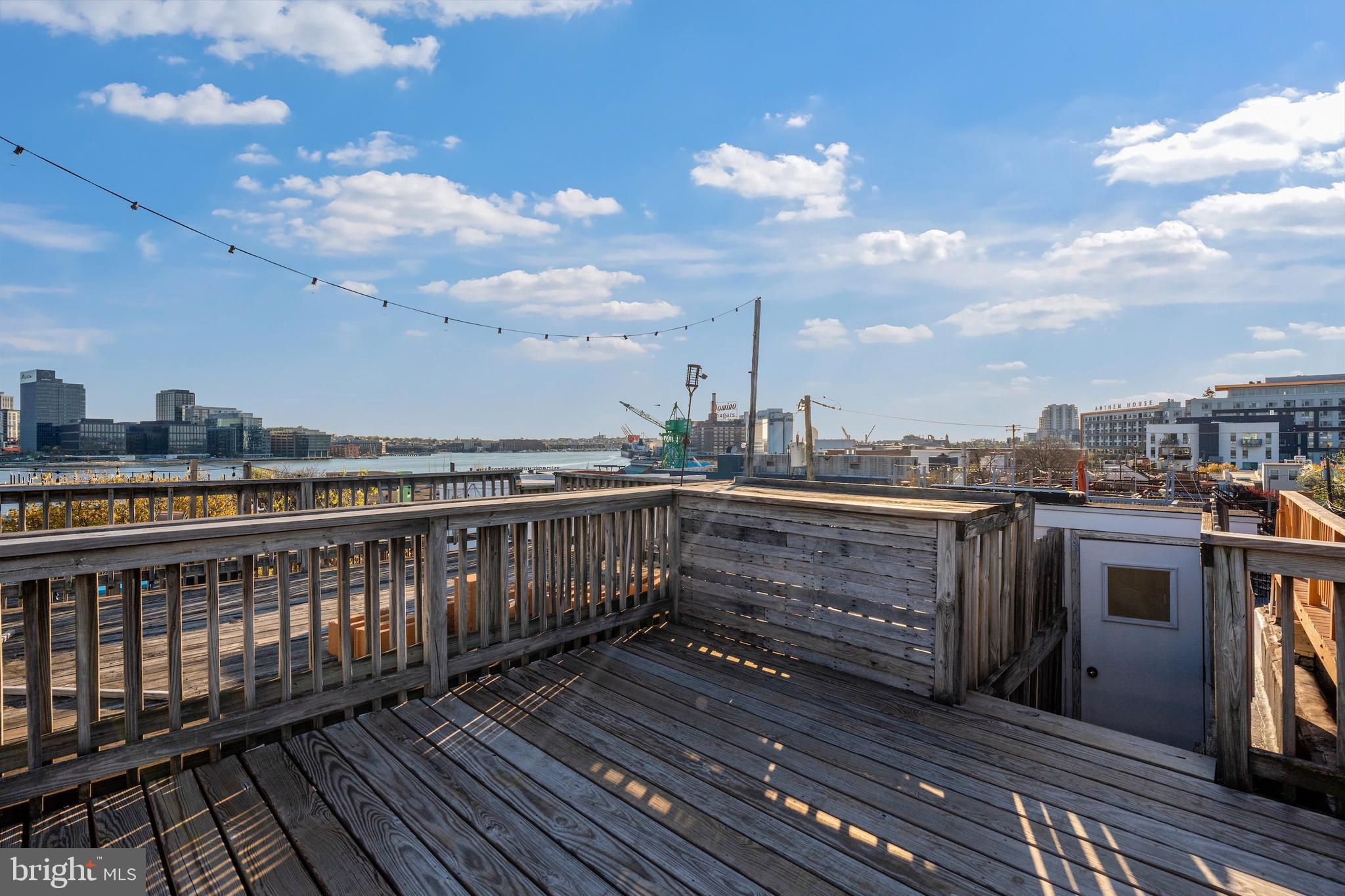 RIVERSIDE - Residential