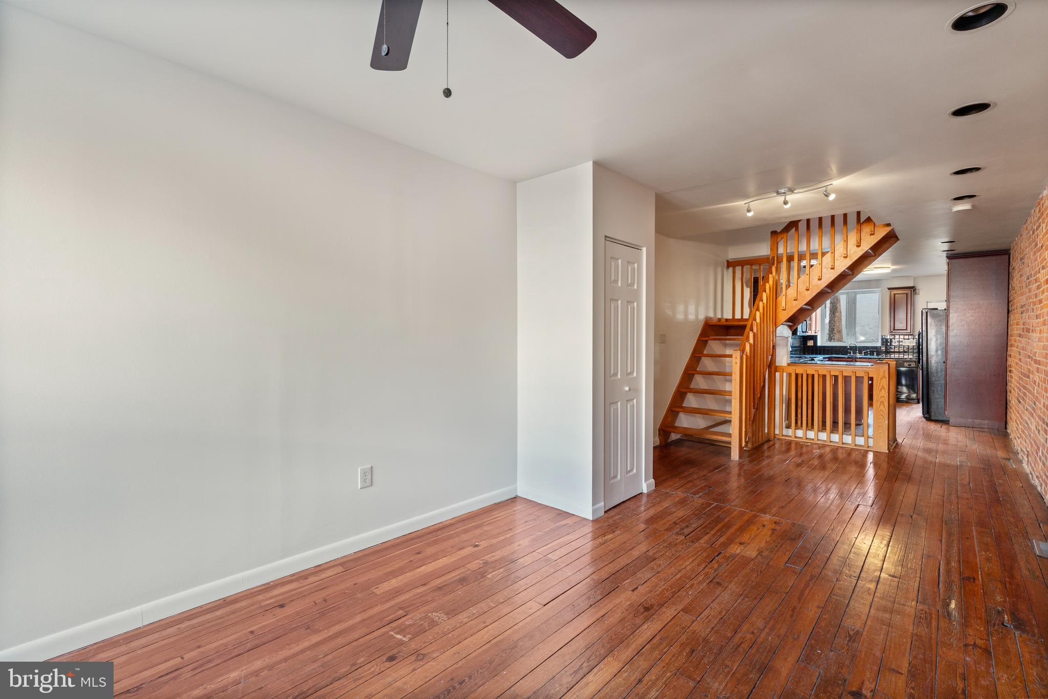 RIVERSIDE - Residential