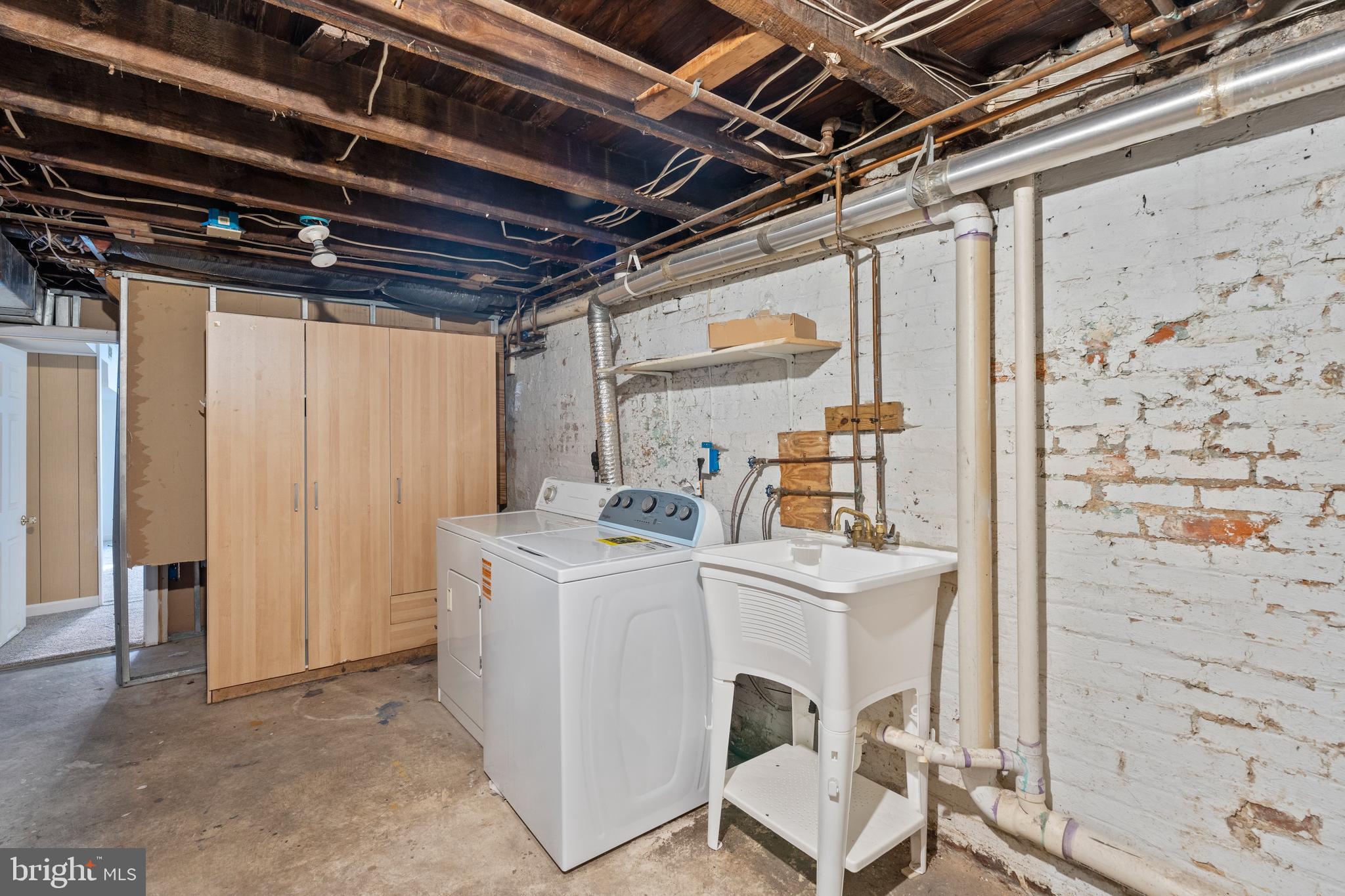 RIVERSIDE - Residential