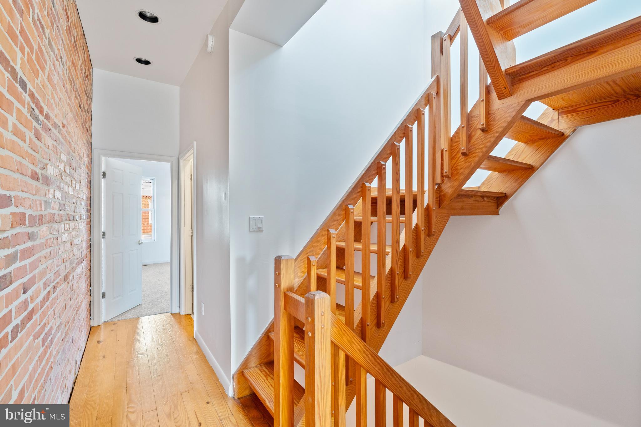 RIVERSIDE - Residential